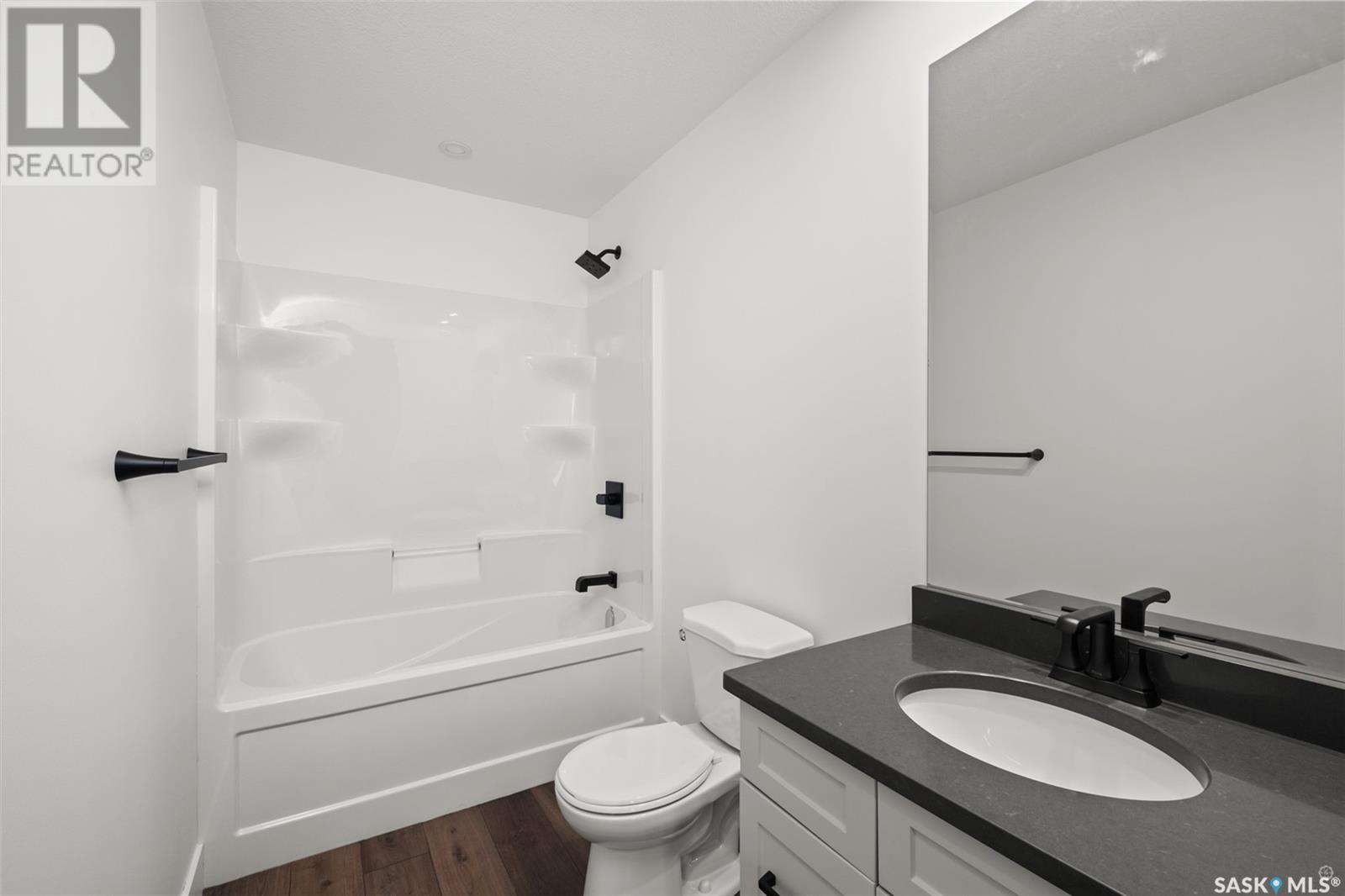 Photo 14 of 216 Kestrel Court, Rosthern SK