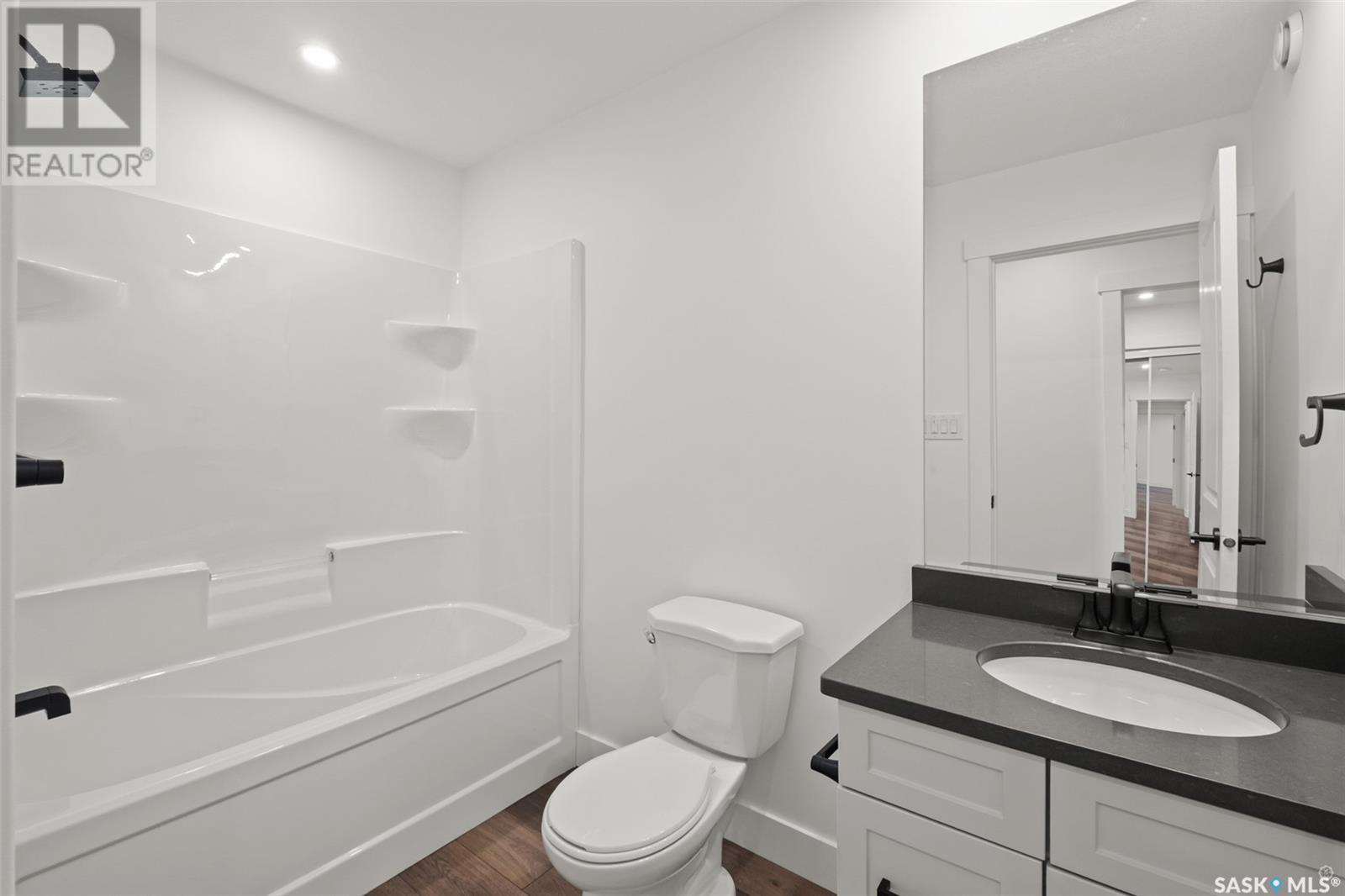 Photo 17 of 216 Kestrel Court, Rosthern SK