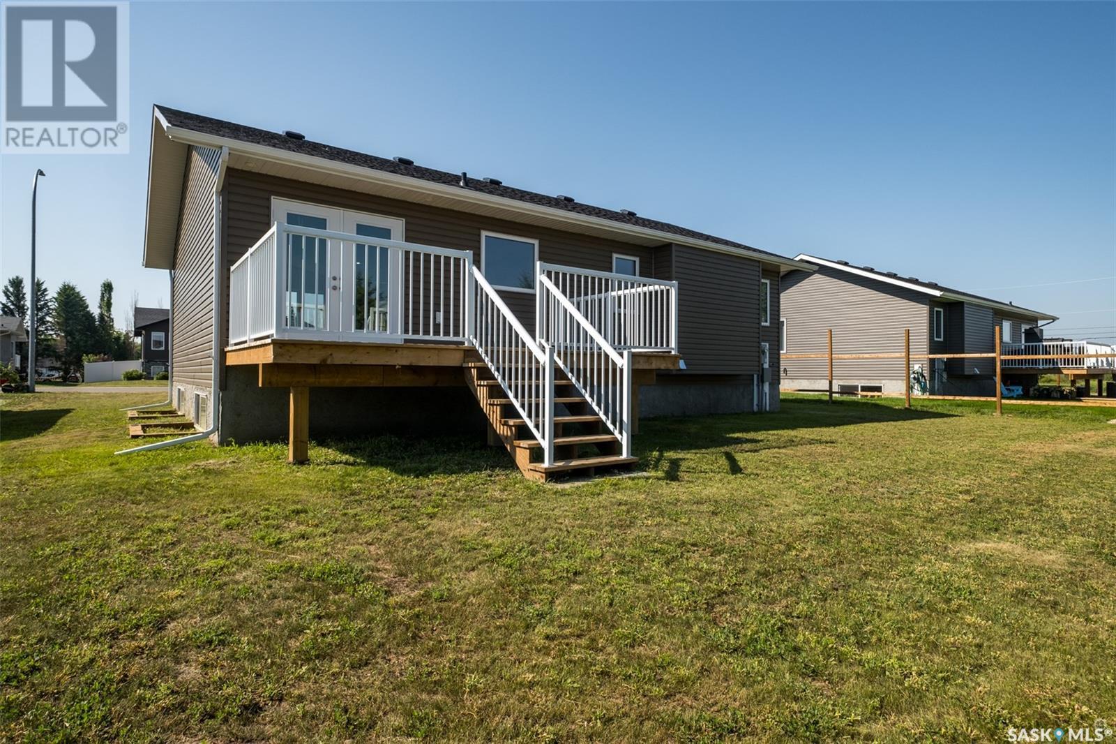 Photo 29 of 216 Kestrel Court, Rosthern SK