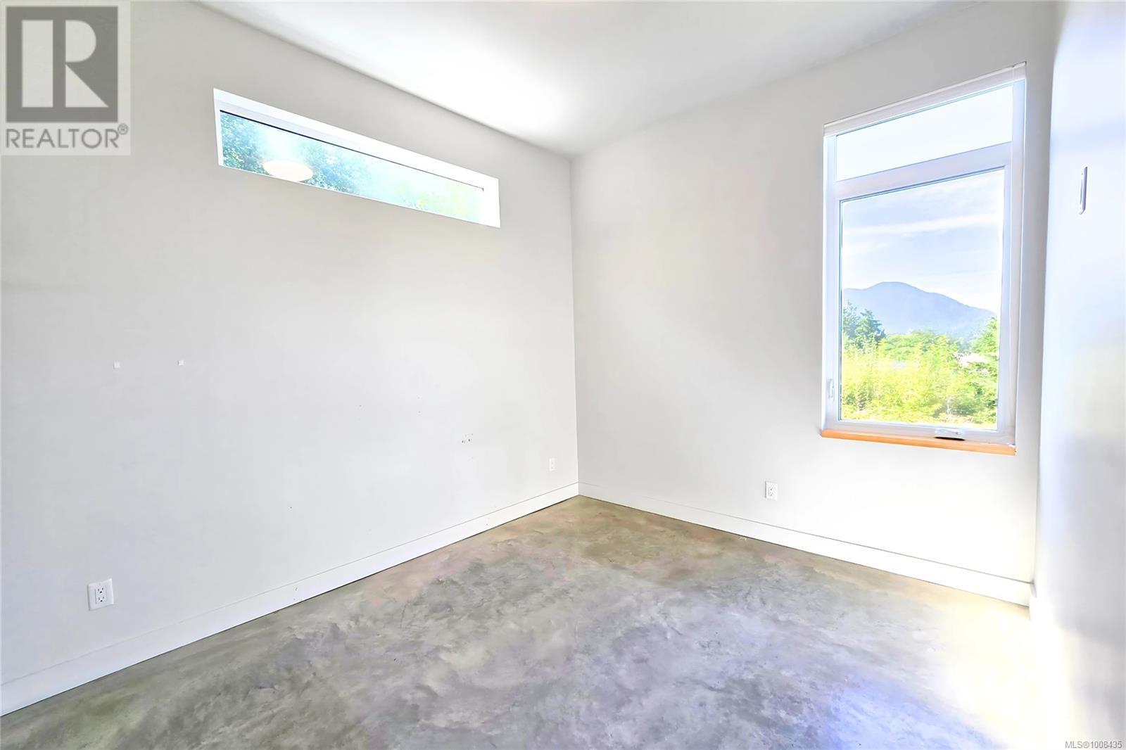 604 Alberto Rd, Tofino