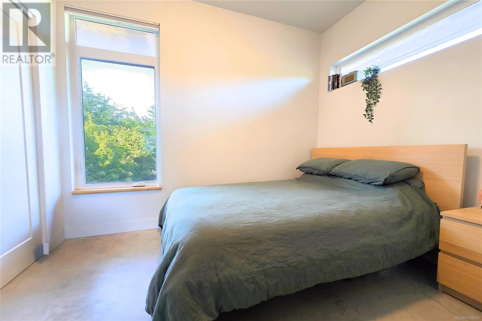 604 Alberto Rd, Tofino
