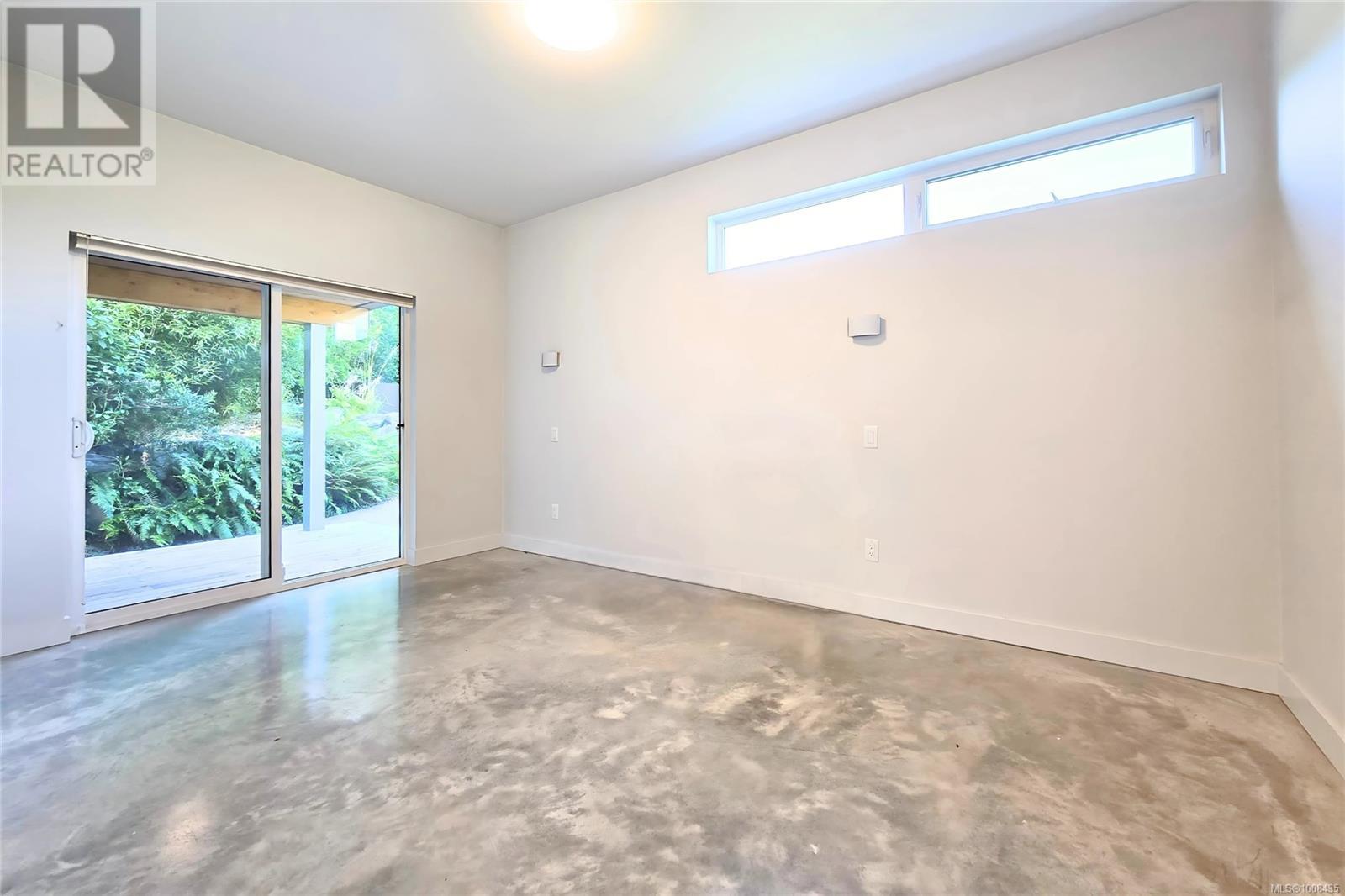 604 Alberto Rd, Tofino