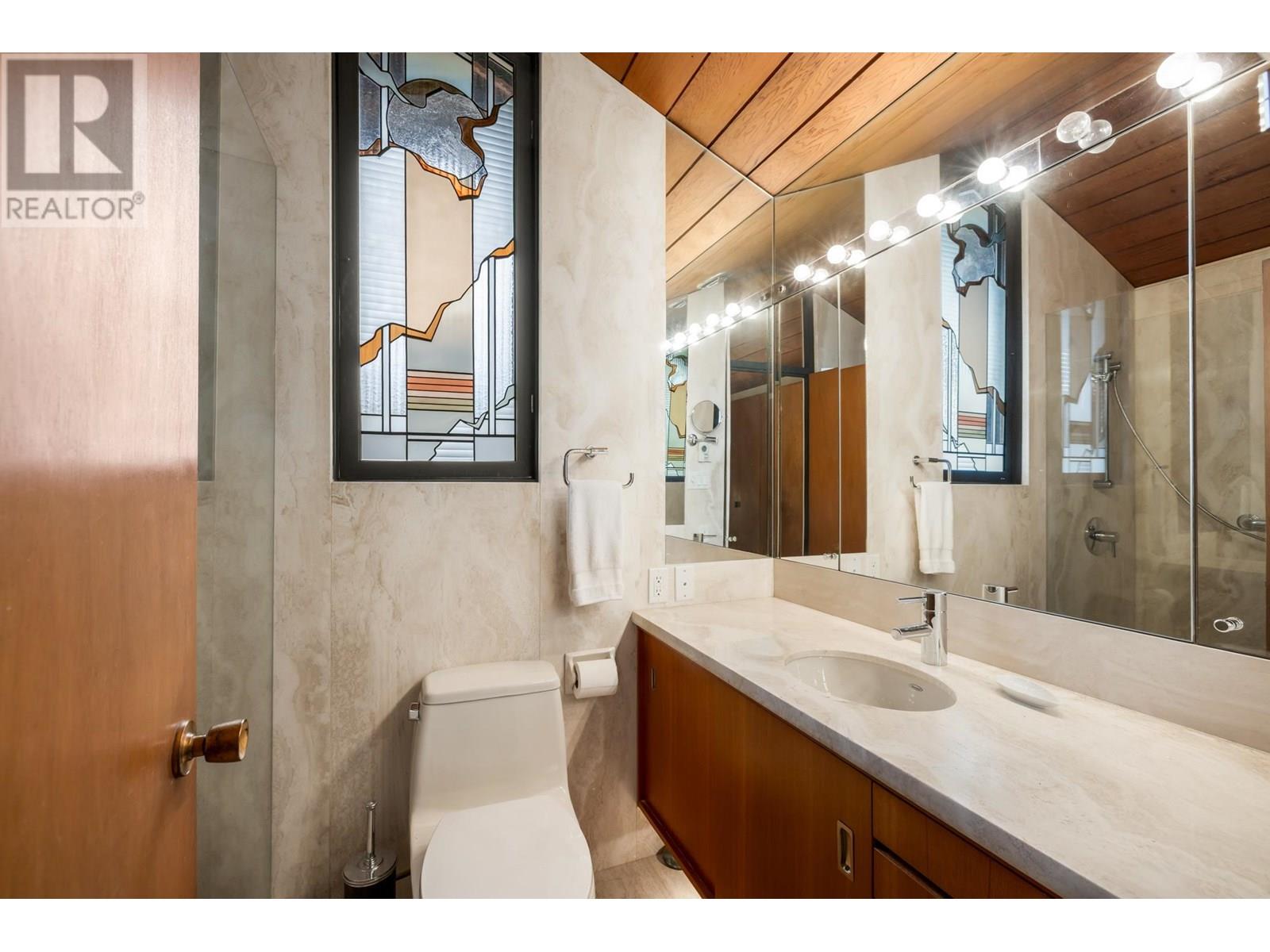 Photo 18 of 6821 Laurel Street, Vancouver BC