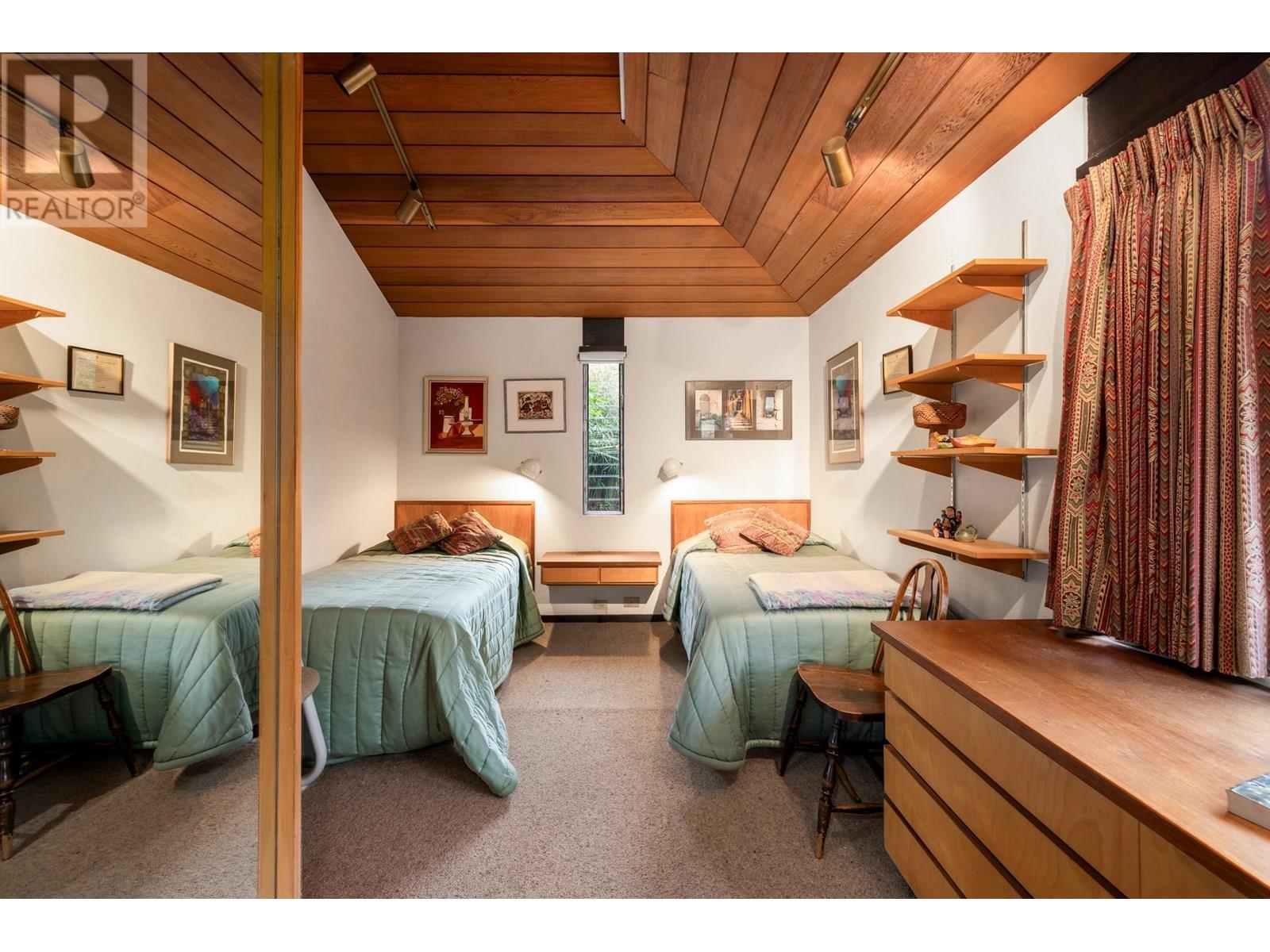 Photo 26 of 6821 Laurel Street, Vancouver BC