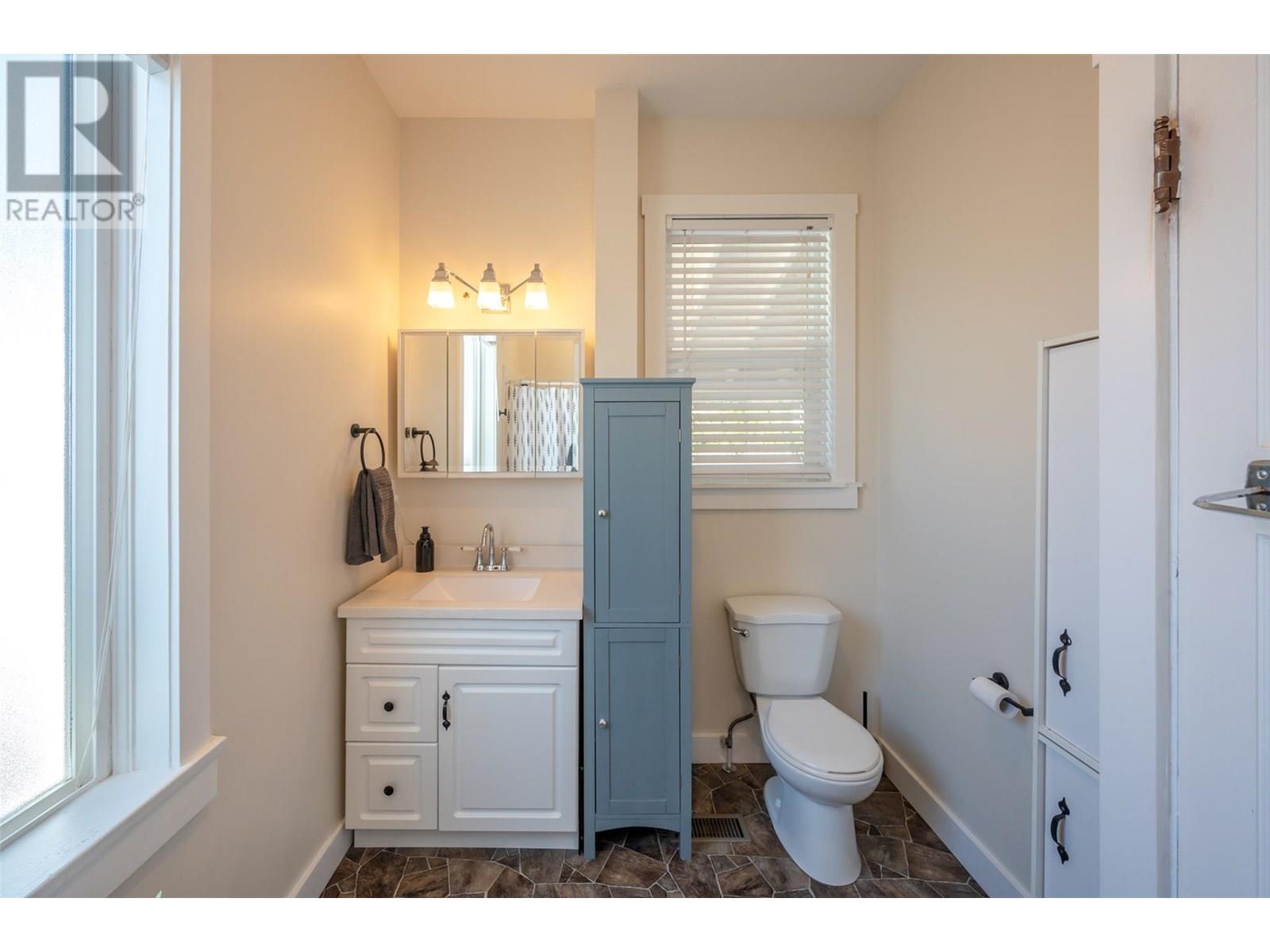  11105 Ward Street, Summerland