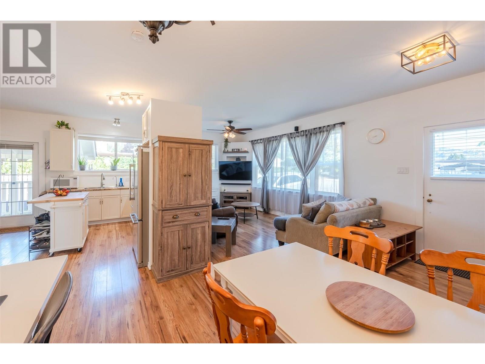  11105 Ward Street, Summerland