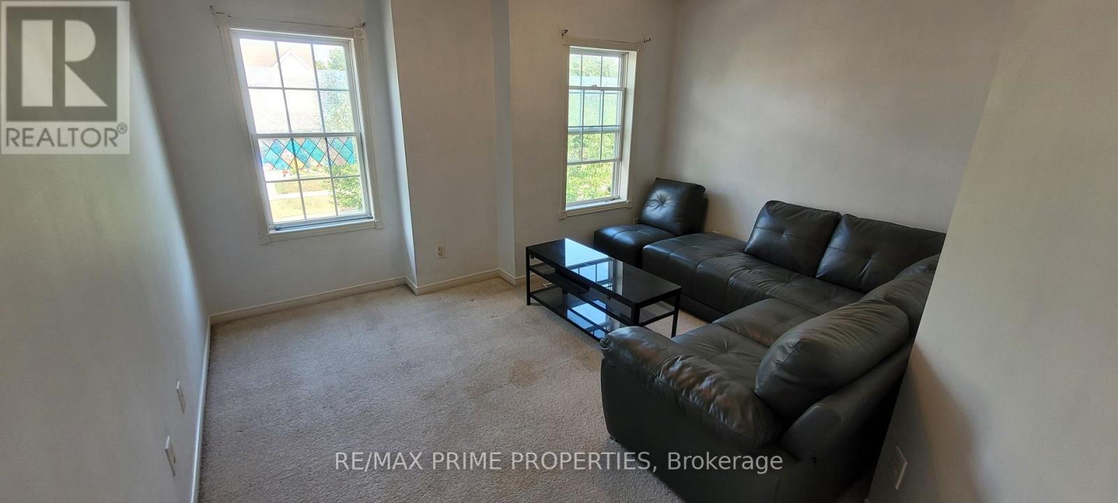 Photo 13 of 124 Glasgow Crescent, Georgina ON