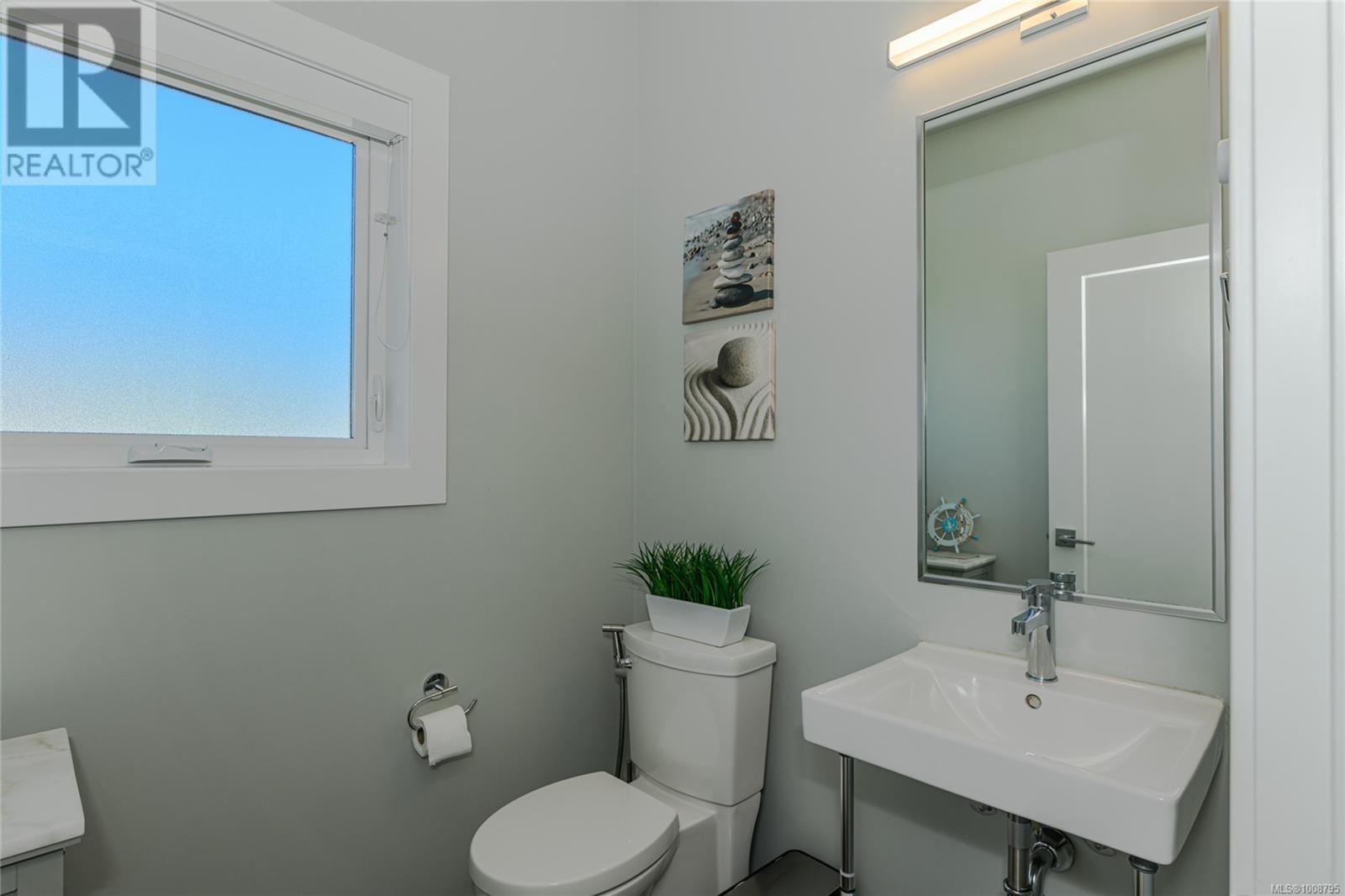 Photo 10 of 1256 Solstice Cres, Langford BC