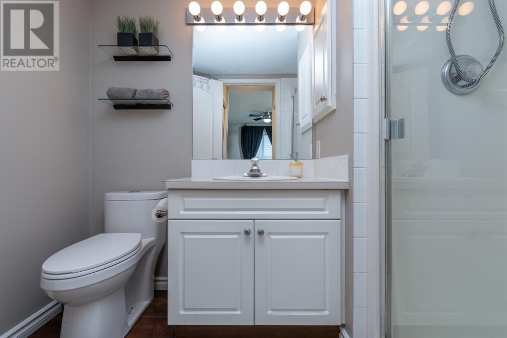 Single Family House for Sale in   Sierra Morena Mews SW Signal Hill Calgary 
