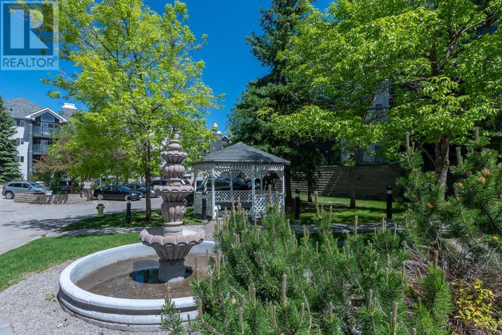 Single Family House for Sale in   Sierra Morena Mews SW Signal Hill Calgary 