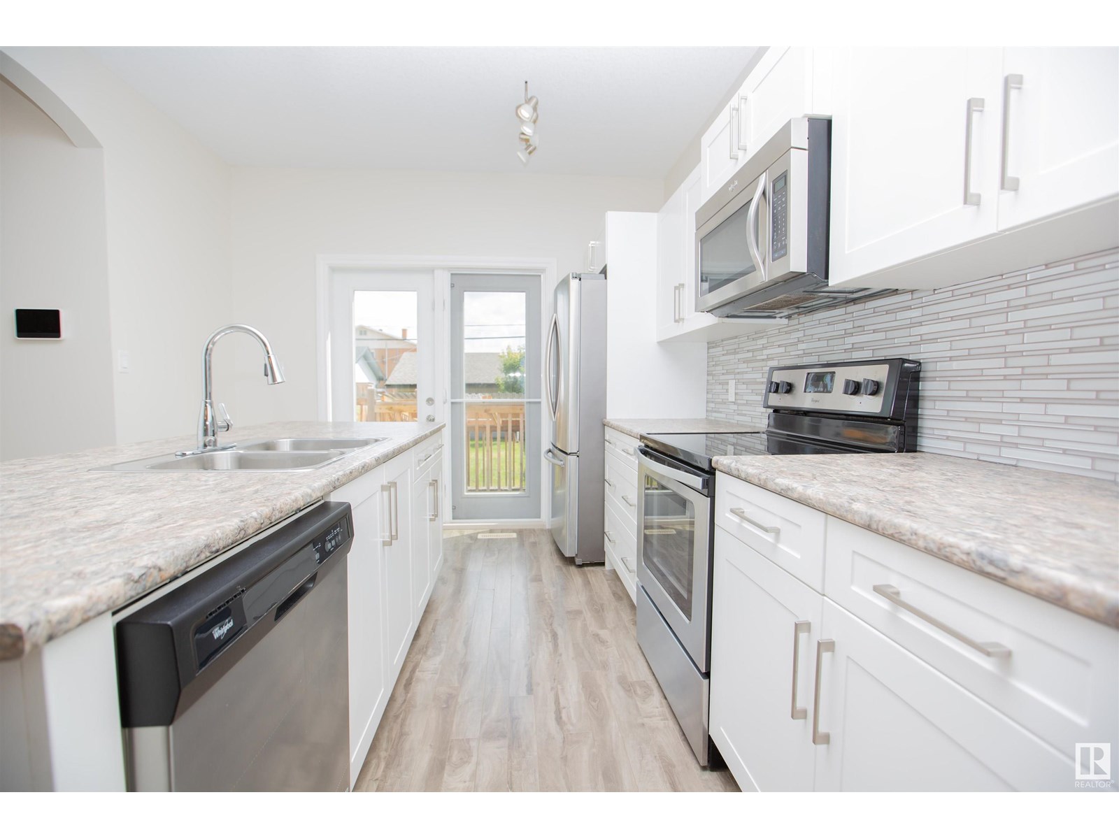 Photo 5 of 11215 125 St Nw, Edmonton AB
