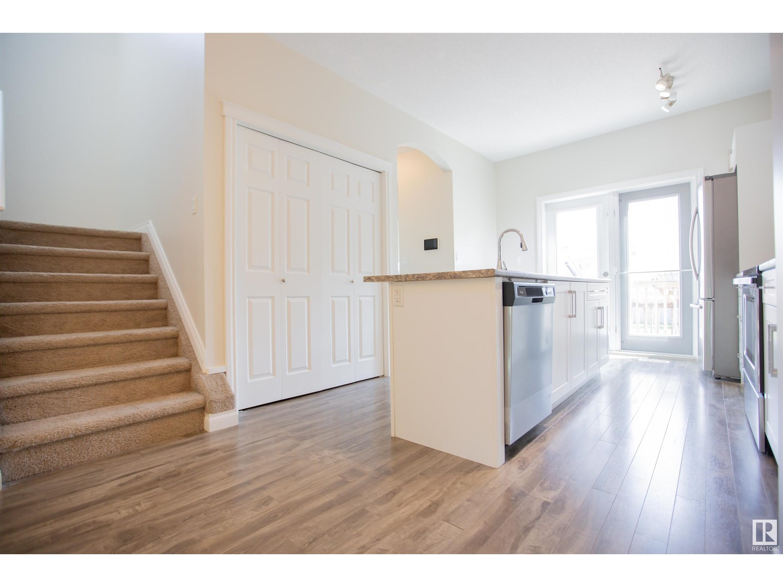 Photo 6 of 11215 125 St Nw, Edmonton AB