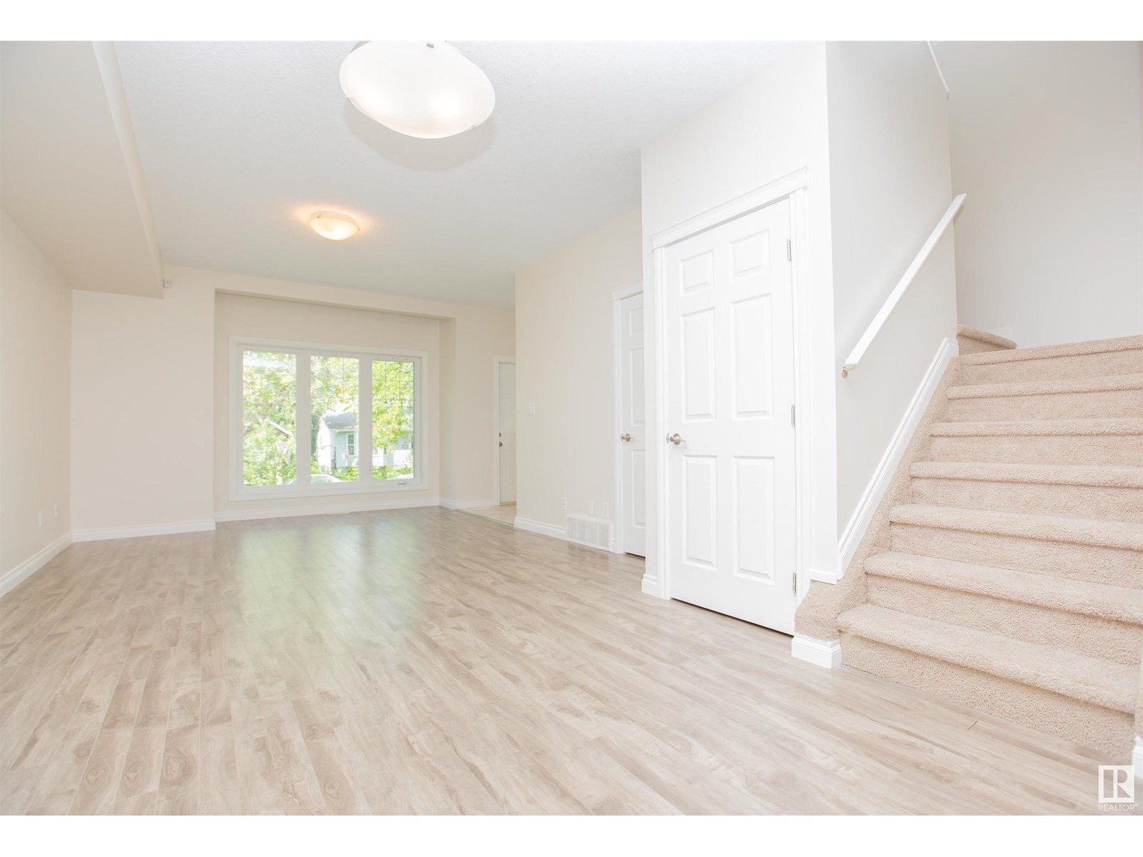 Photo 13 of 11215 125 St Nw, Edmonton AB