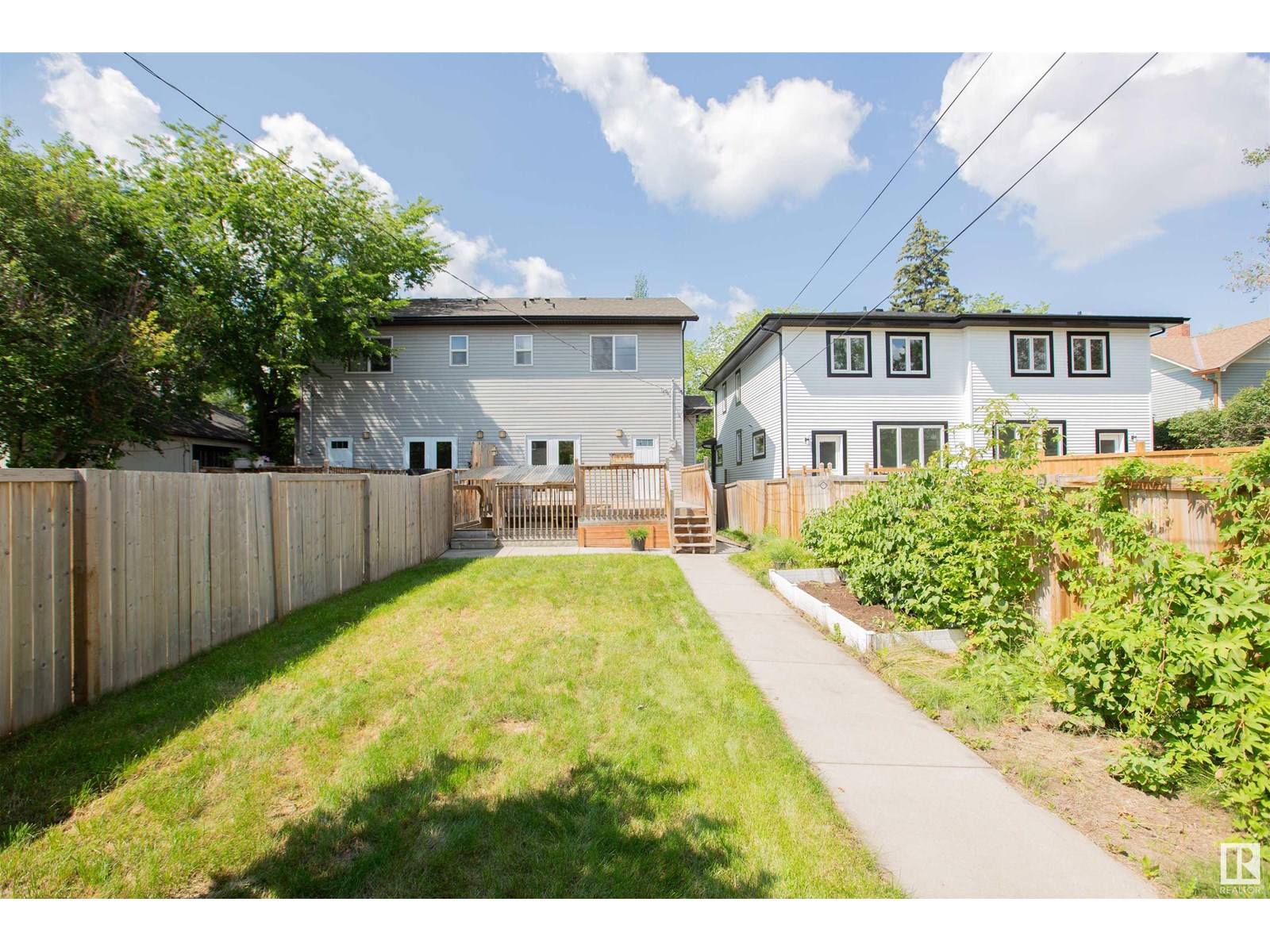 Photo 9 of 11215 125 St Nw, Edmonton AB