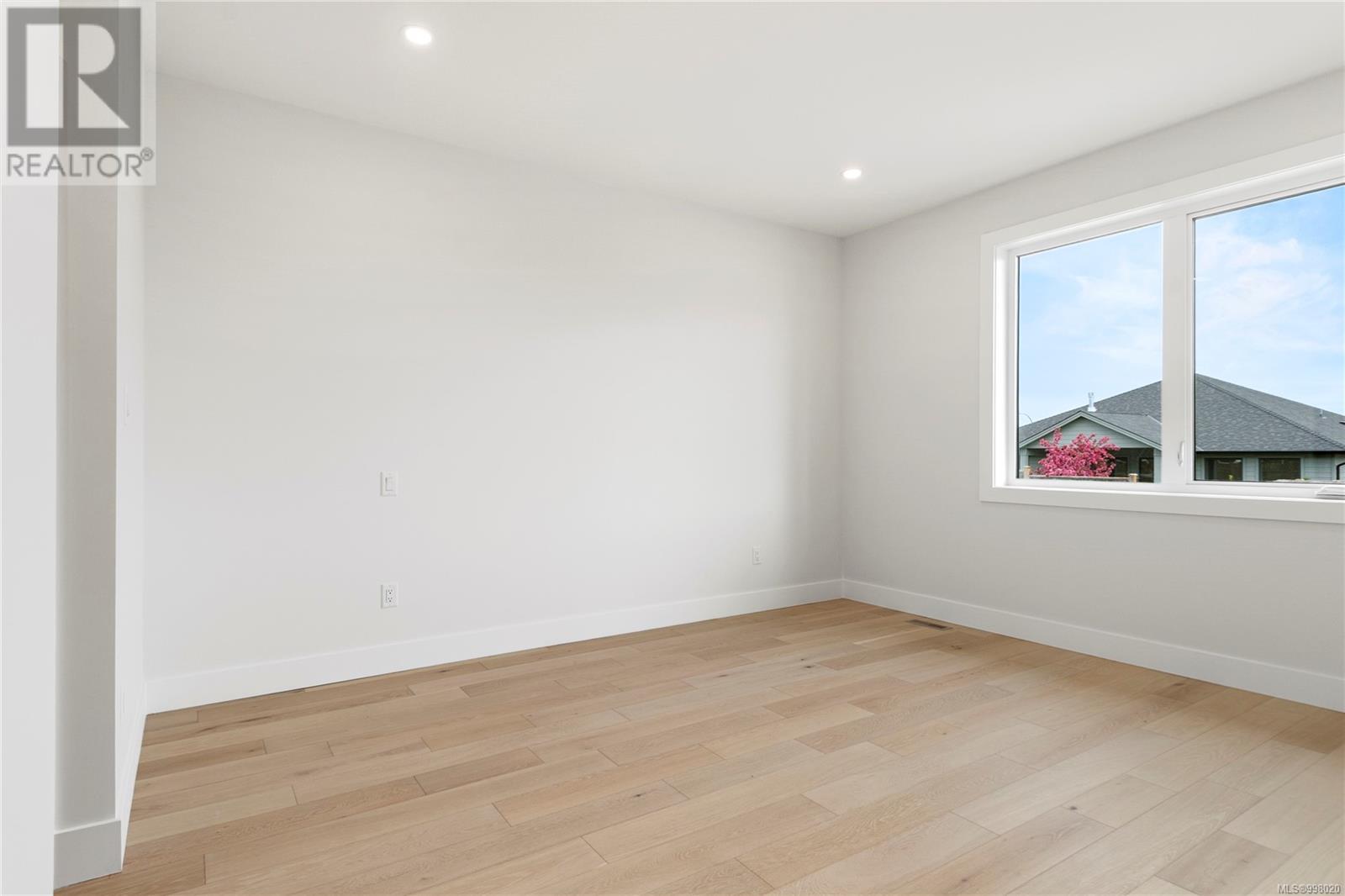 Photo 37 of 3428 Rhys Rd, Courtenay BC