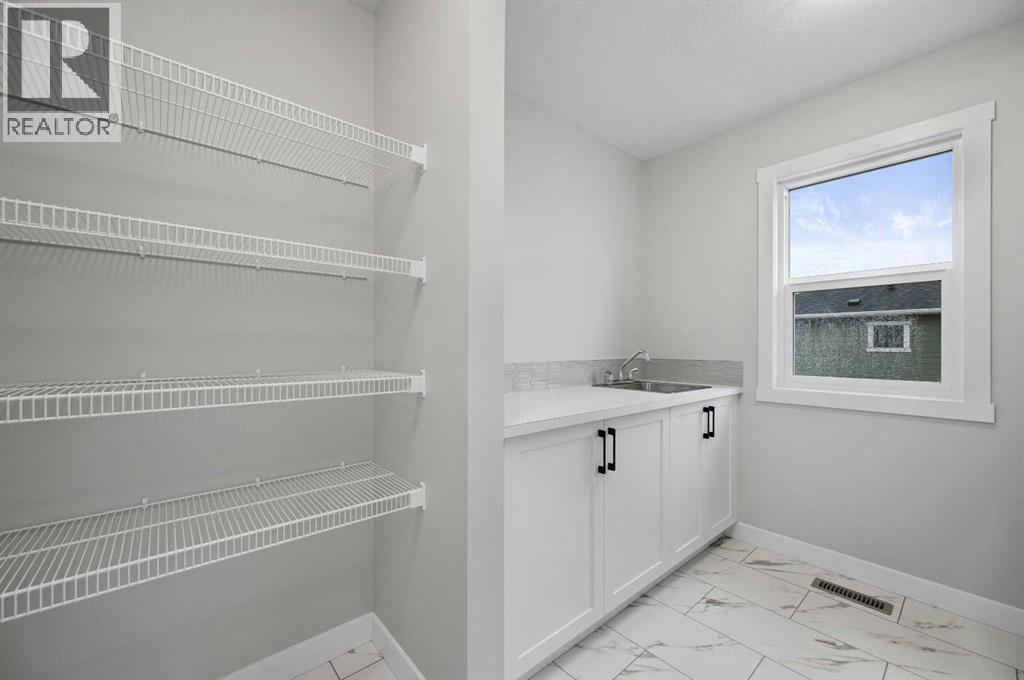 Photo 7 of 2754 Baywater Landing Sw, Airdrie AB