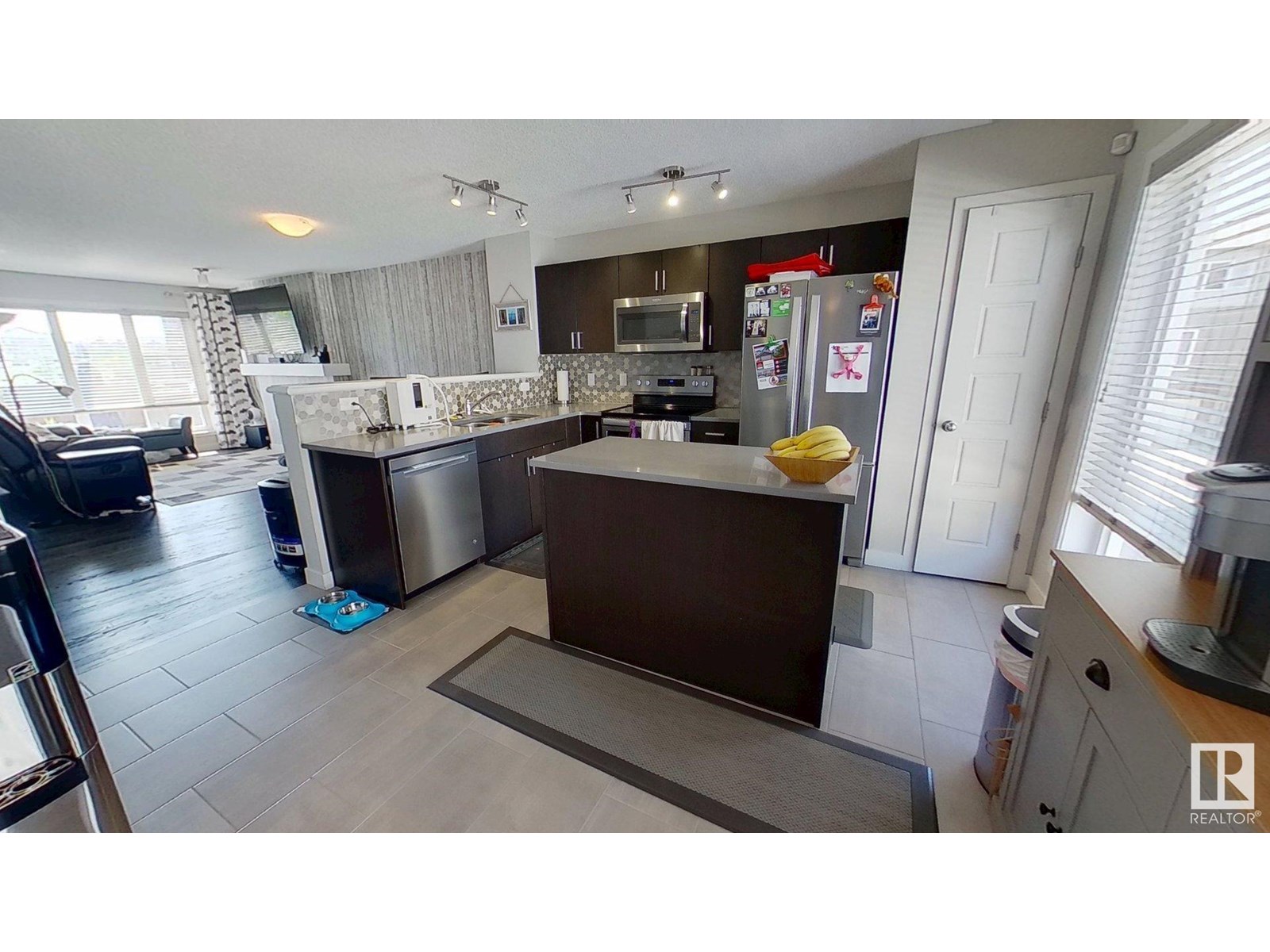 Photo 18 of 26 4470 Prowse Rd Sw, Edmonton AB