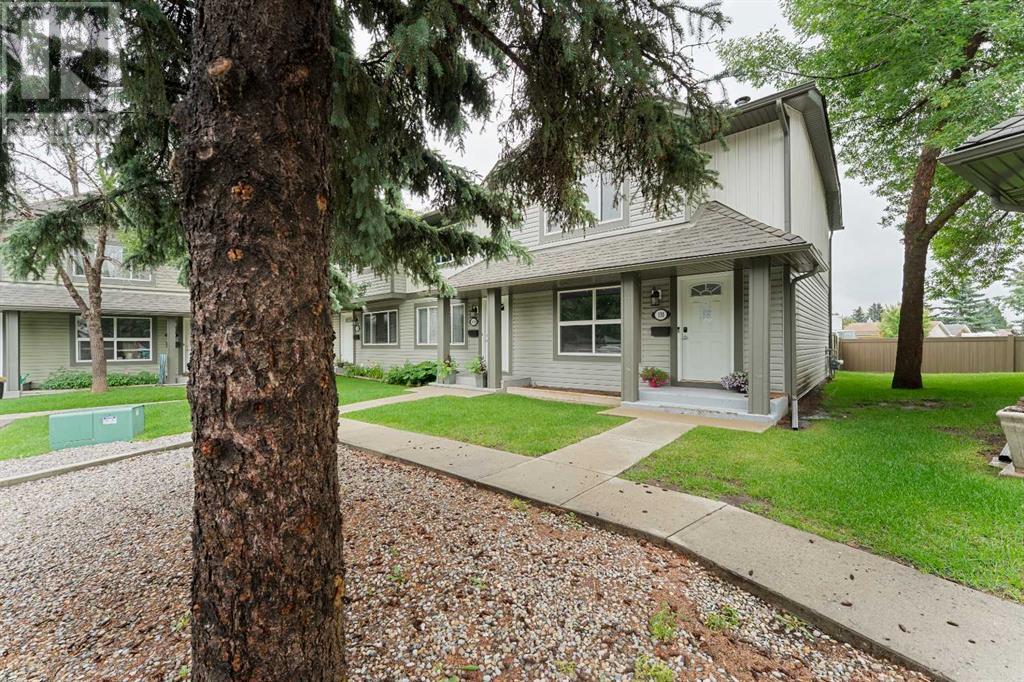 Single Family House for Sale in  Woodborough Terrace SW Woodbine Calgary 