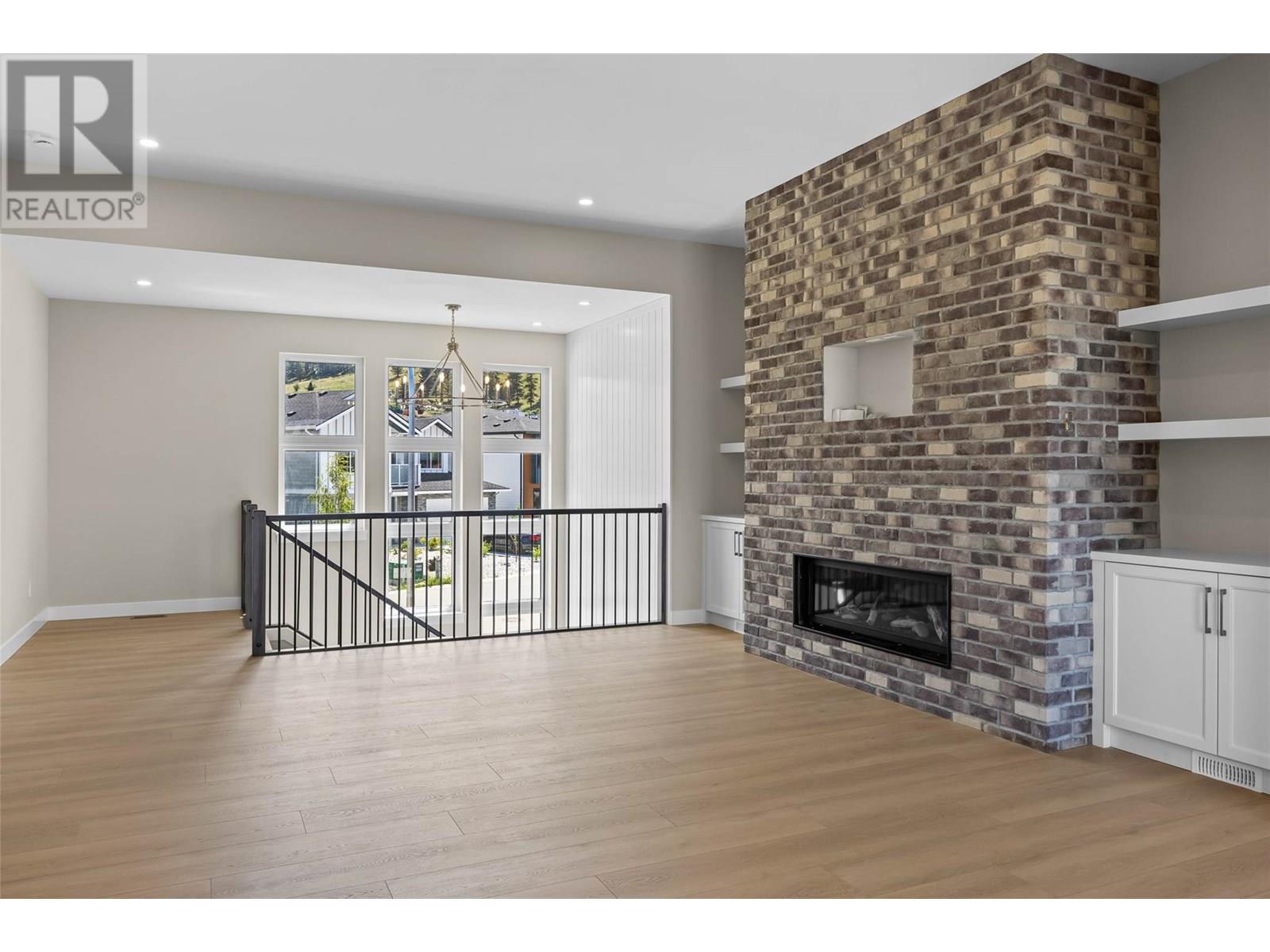Photo 10 of 2084 Linfield Drive, Kamloops BC
