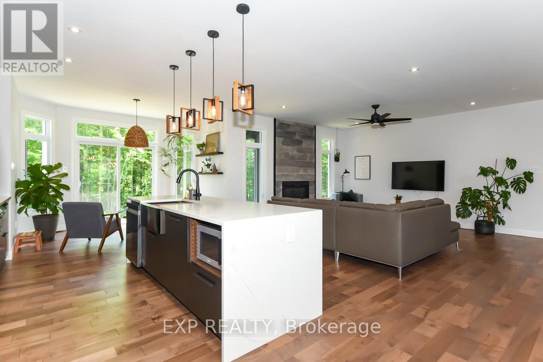 Photo 5 of 1579 Rollin Road, Clarencerockland ON