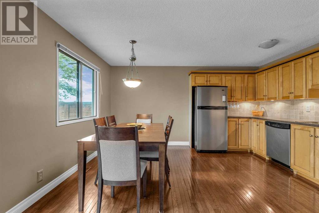 Single Family House 5 Level for Sale in   Woodacres Crescent SW Woodbine Calgary 