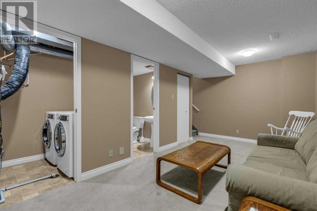 Single Family House 5 Level for Sale in   Woodacres Crescent SW Woodbine Calgary 