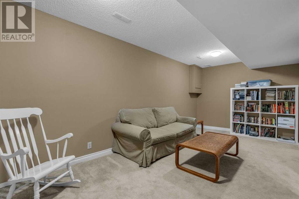 Single Family House 5 Level for Sale in   Woodacres Crescent SW Woodbine Calgary 