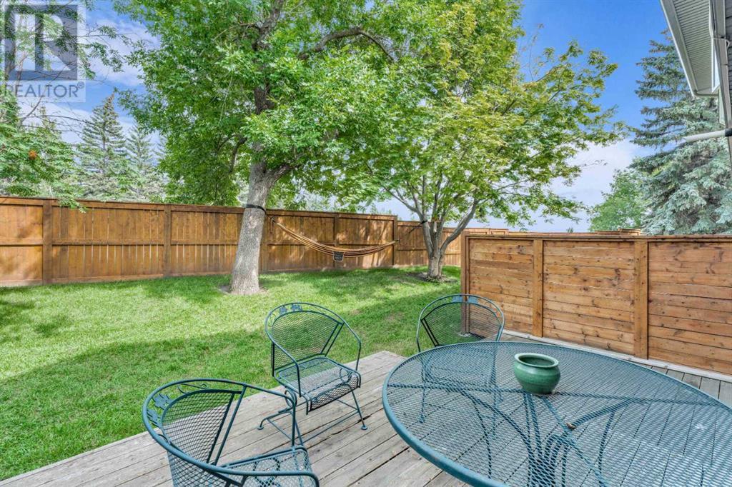 Single Family House 5 Level for Sale in   Woodacres Crescent SW Woodbine Calgary 