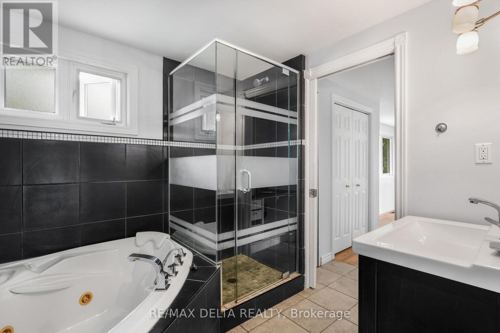 Photo 27 of 353 Russell Road, Clarencerockland ON