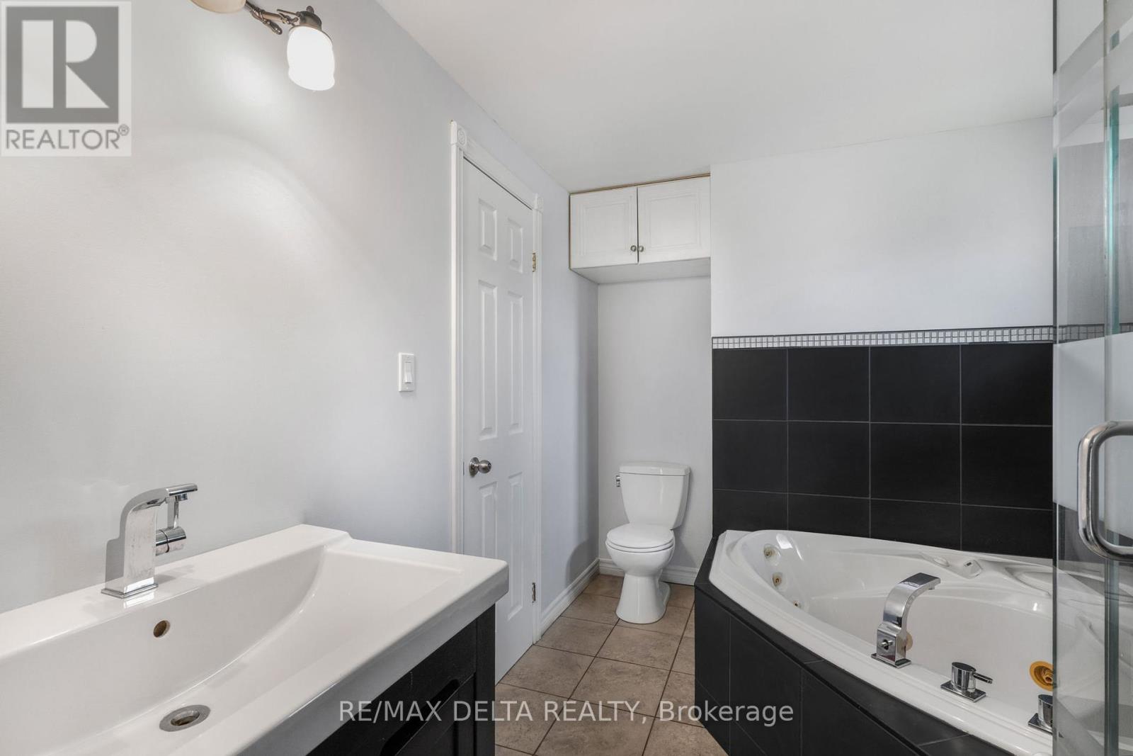 Photo 7 of 353 Russell Road, Clarencerockland ON