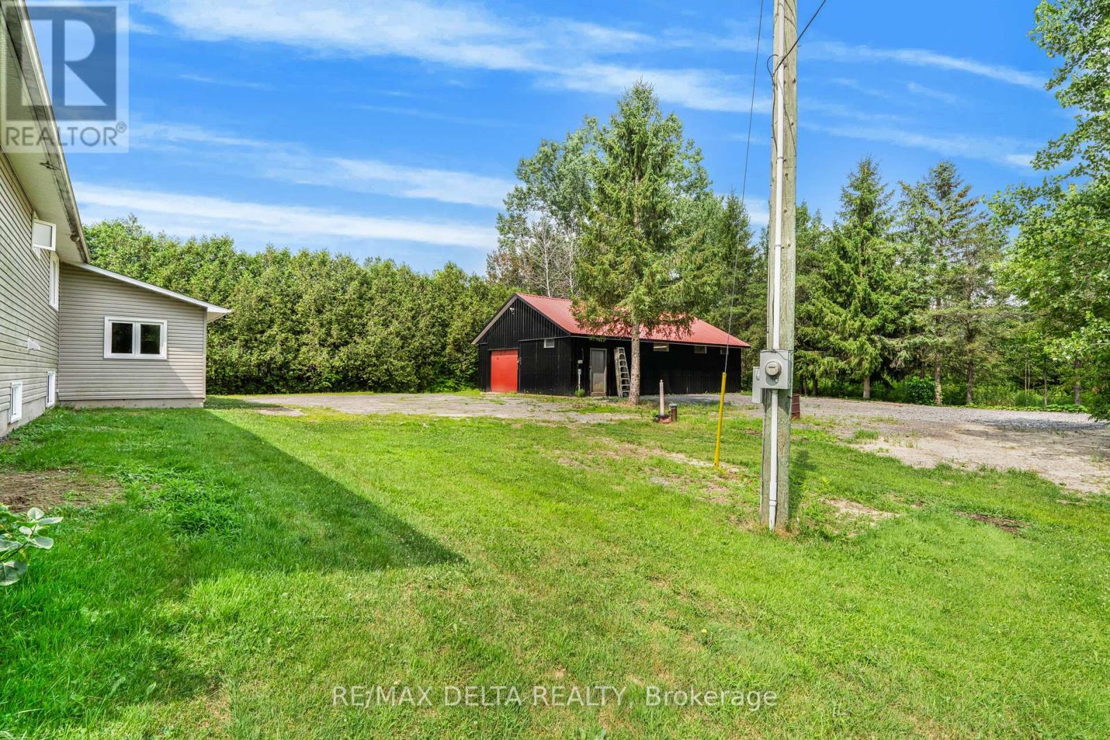 Photo 1 of 353 Russell Road, Clarencerockland ON