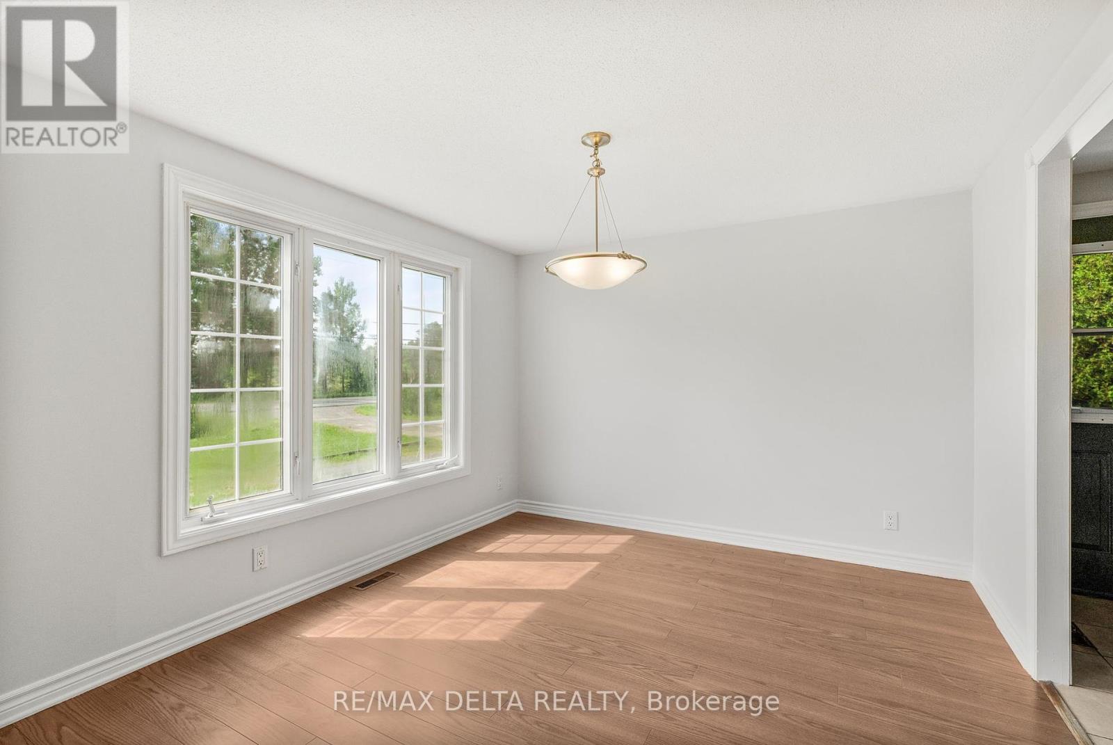 Photo 22 of 353 Russell Road, Clarencerockland ON