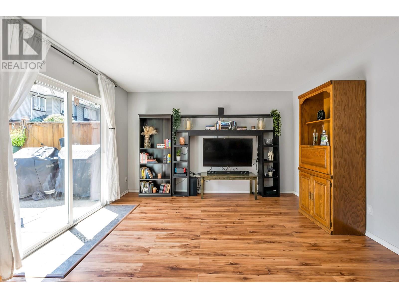 Photo 12 of 3 11757 207 Street, Maple Ridge BC