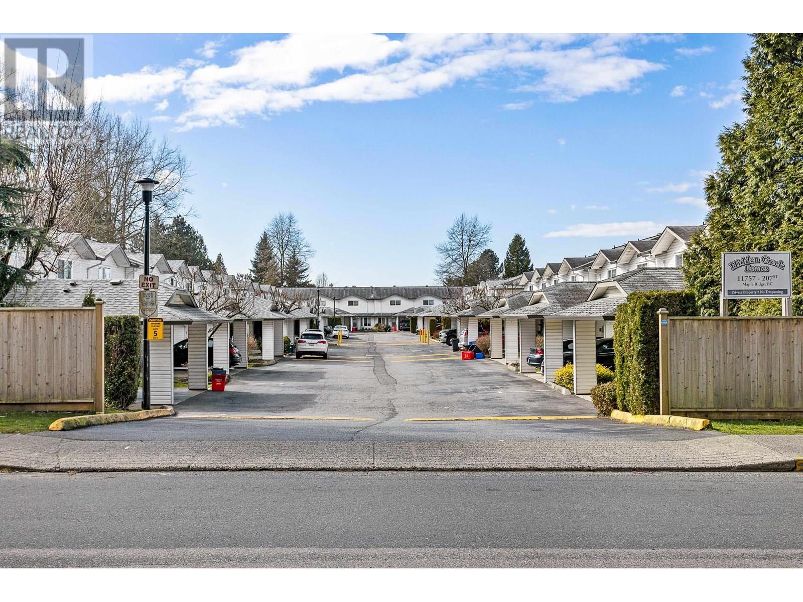 Photo 14 of 3 11757 207 Street, Maple Ridge BC
