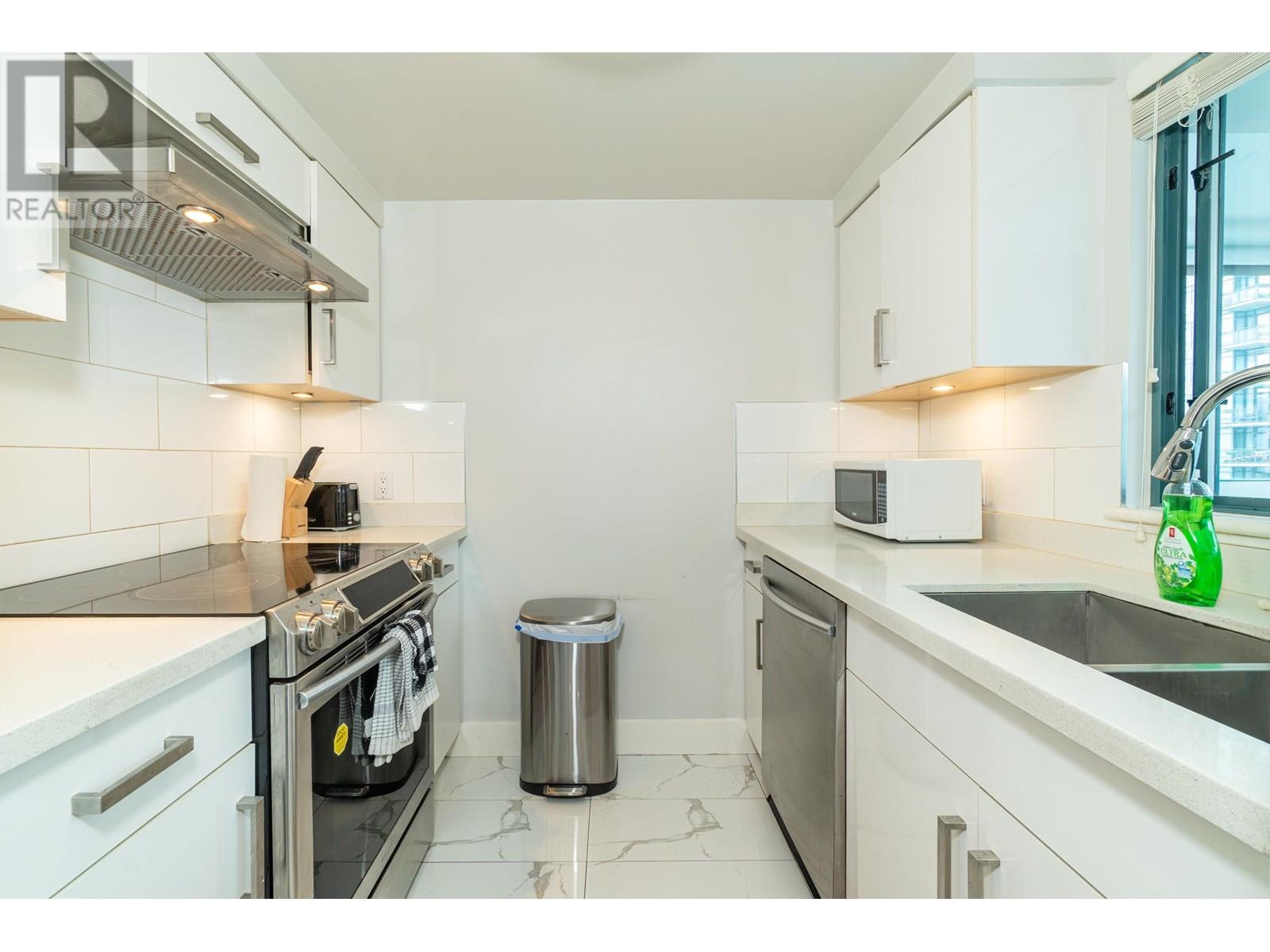 Photo 33 of 2205 1238 Melville Street, Vancouver BC