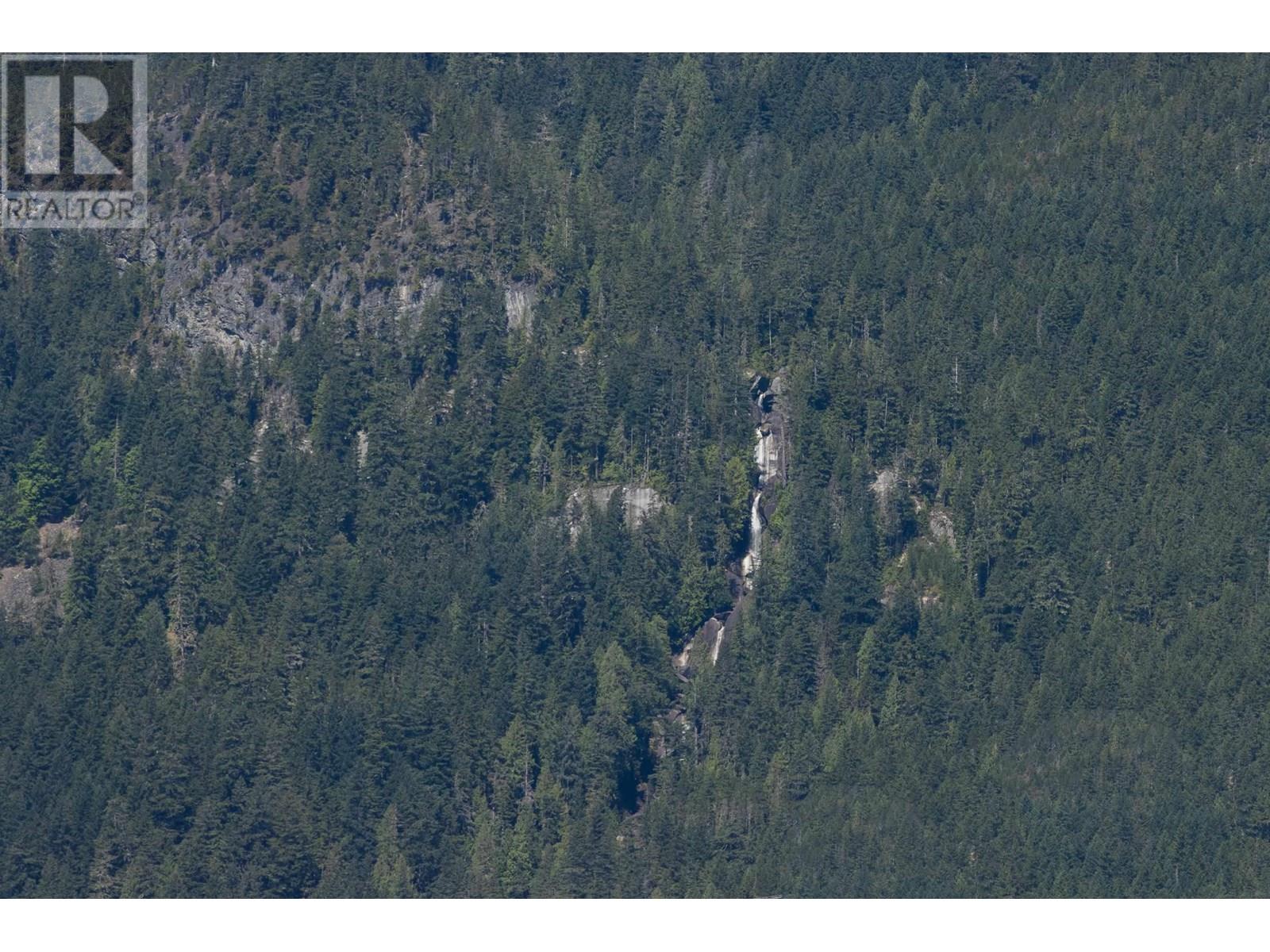 Photo 26 of 209 1506 Scott Crescent, Squamish BC