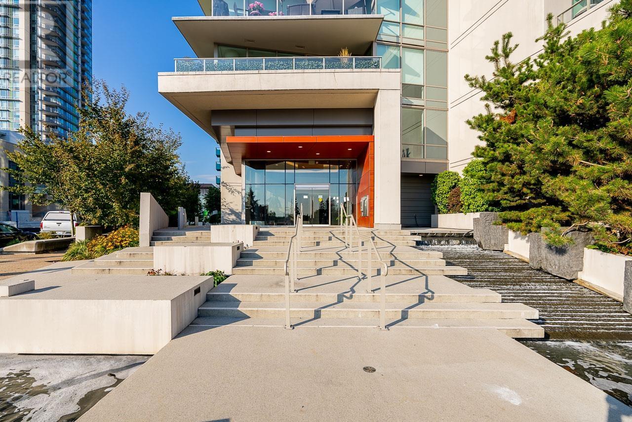 Photo 6 of 2106 1550 Fern Street, North Vancouver BC