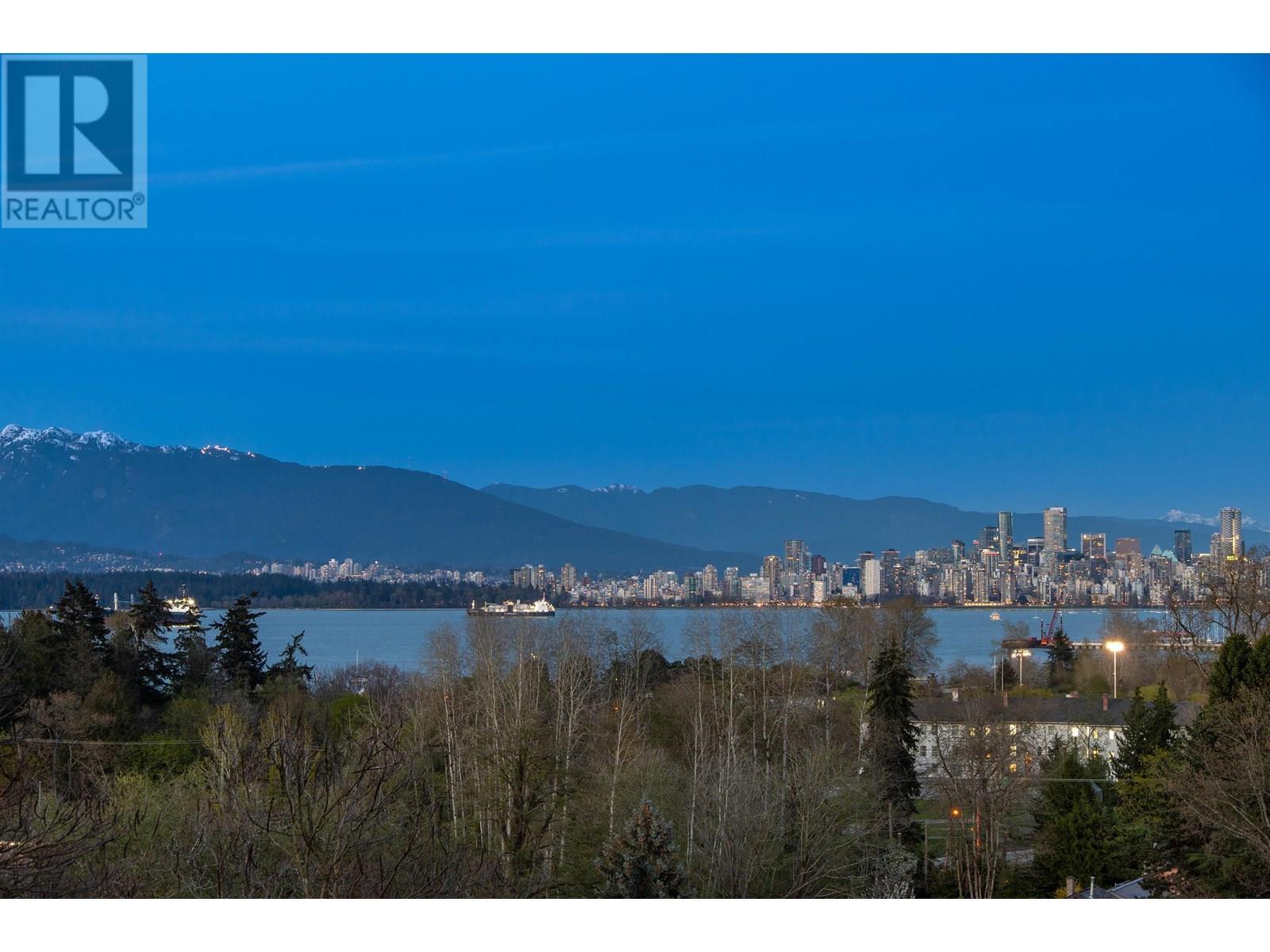 Photo 37 of 4524 W 1st Avenue, Vancouver BC