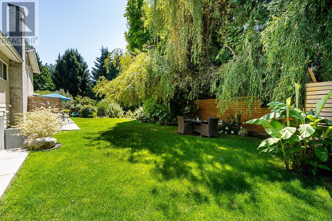 Photo 18 of 8240 Manson Drive, Burnaby BC