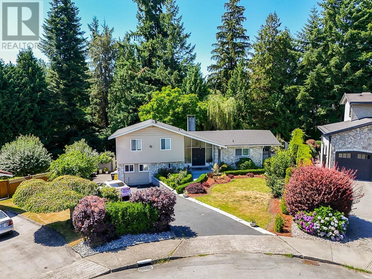 Photo 22 of 8240 Manson Drive, Burnaby BC