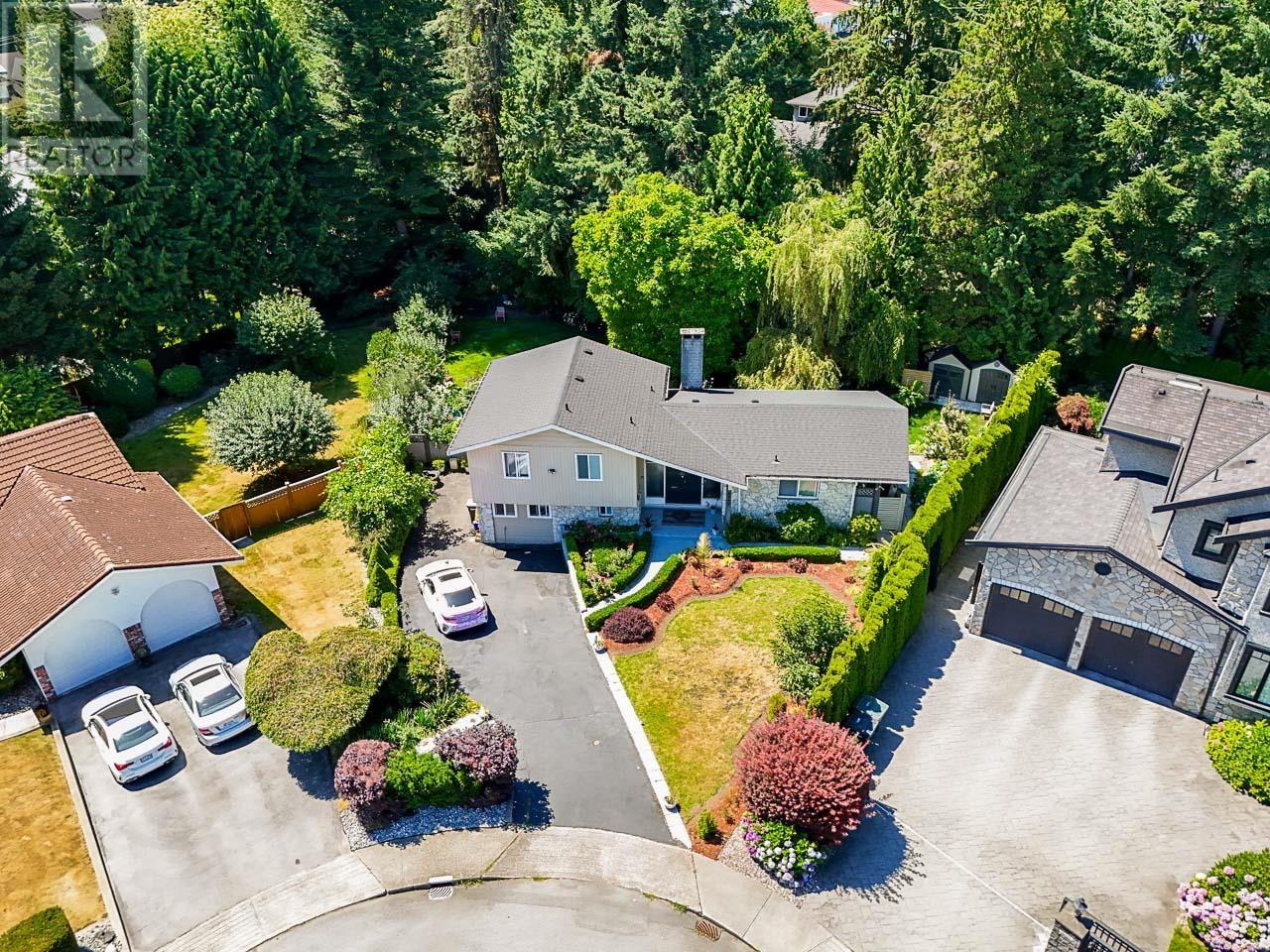 Photo 23 of 8240 Manson Drive, Burnaby BC