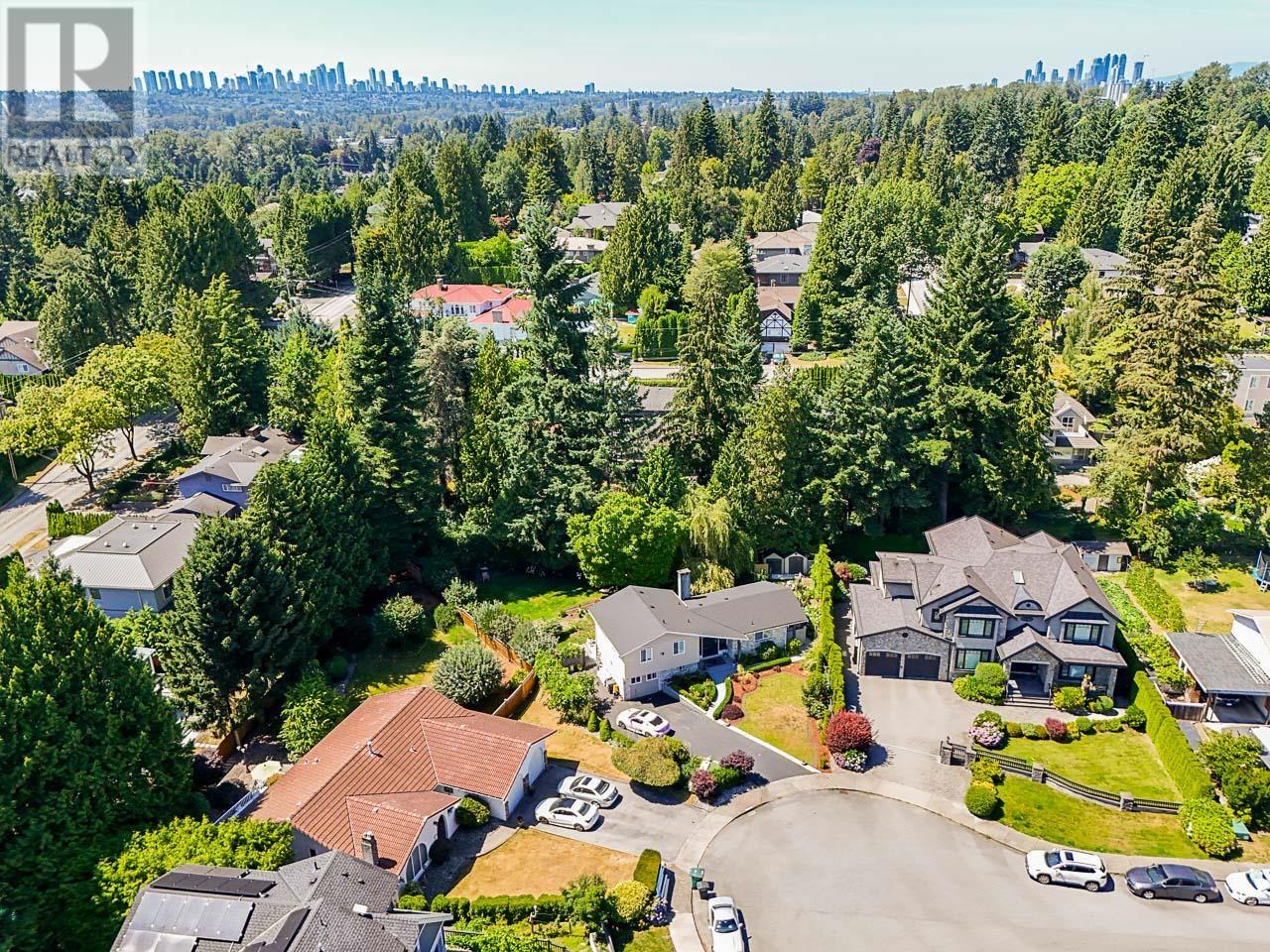 Photo 35 of 8240 Manson Drive, Burnaby BC