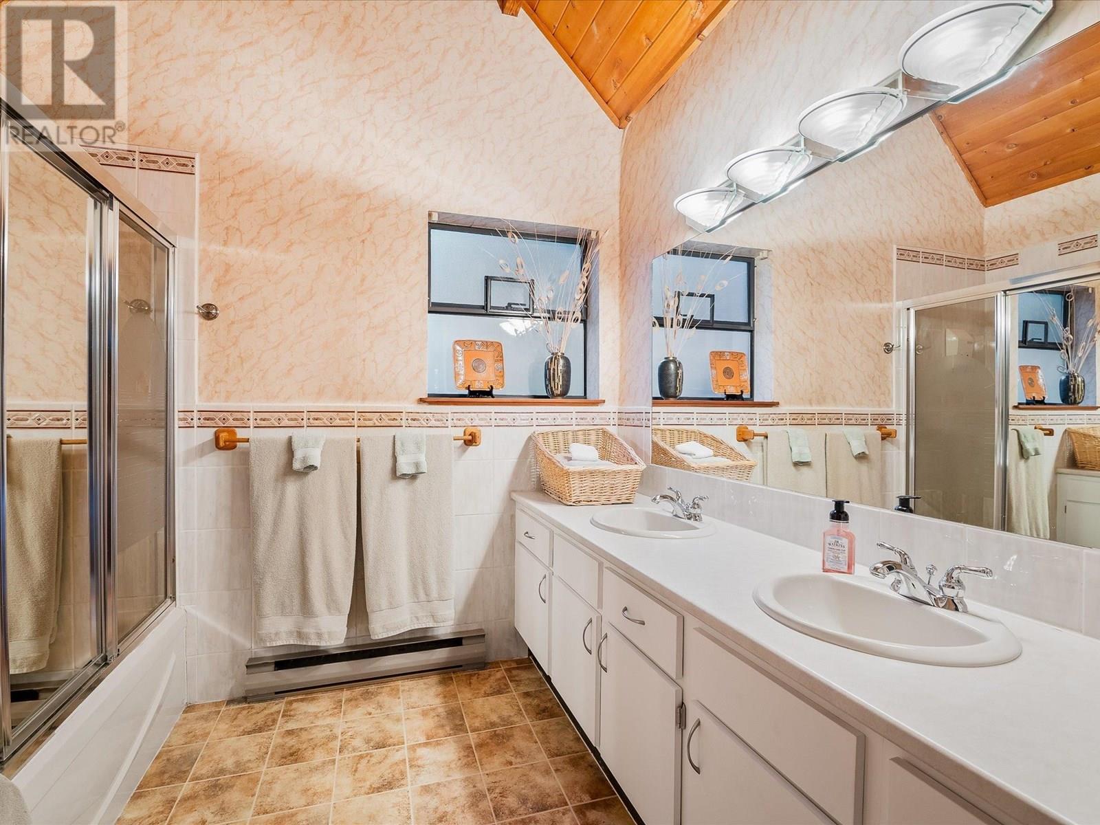 71 BLACK TUSK DRIVE, Whistler