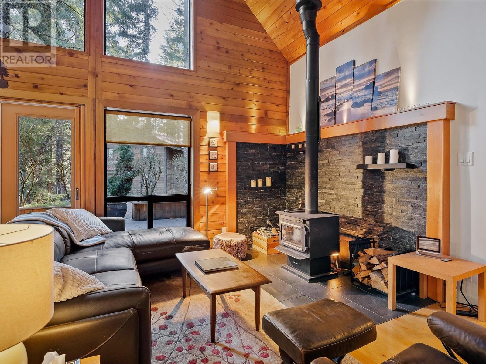 71 BLACK TUSK DRIVE, Whistler