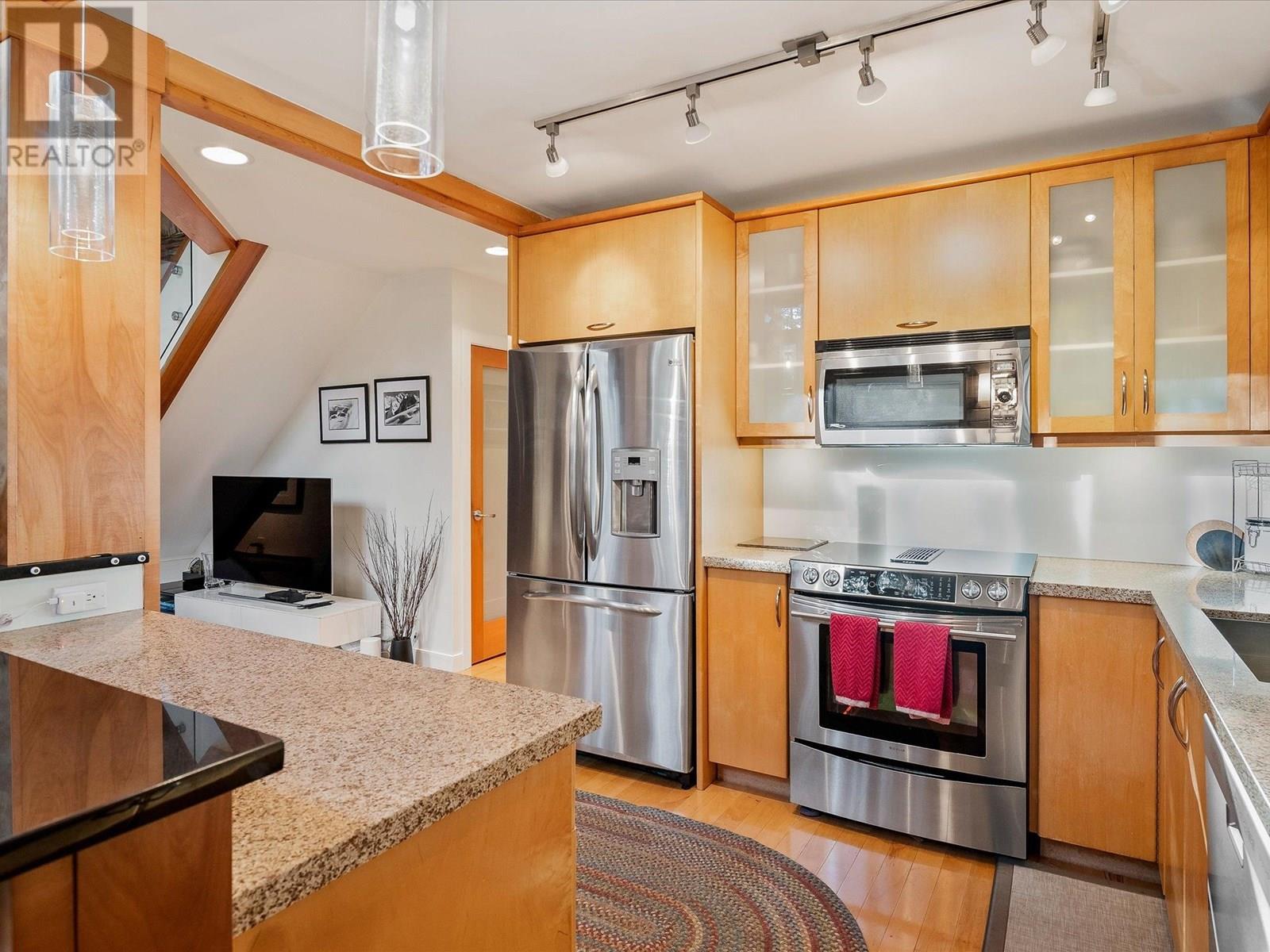 71 BLACK TUSK DRIVE, Whistler