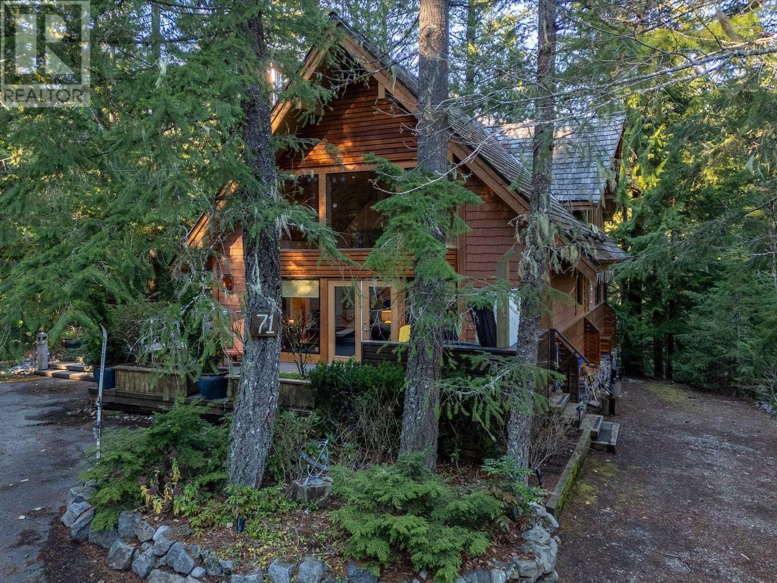71 BLACK TUSK DRIVE, Whistler