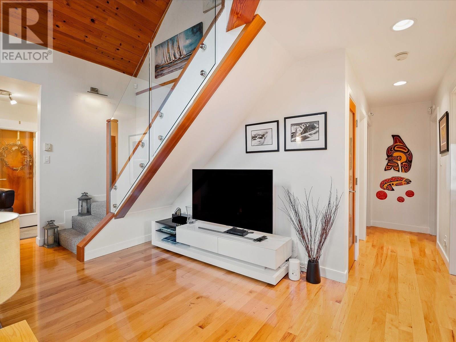 71 BLACK TUSK DRIVE, Whistler