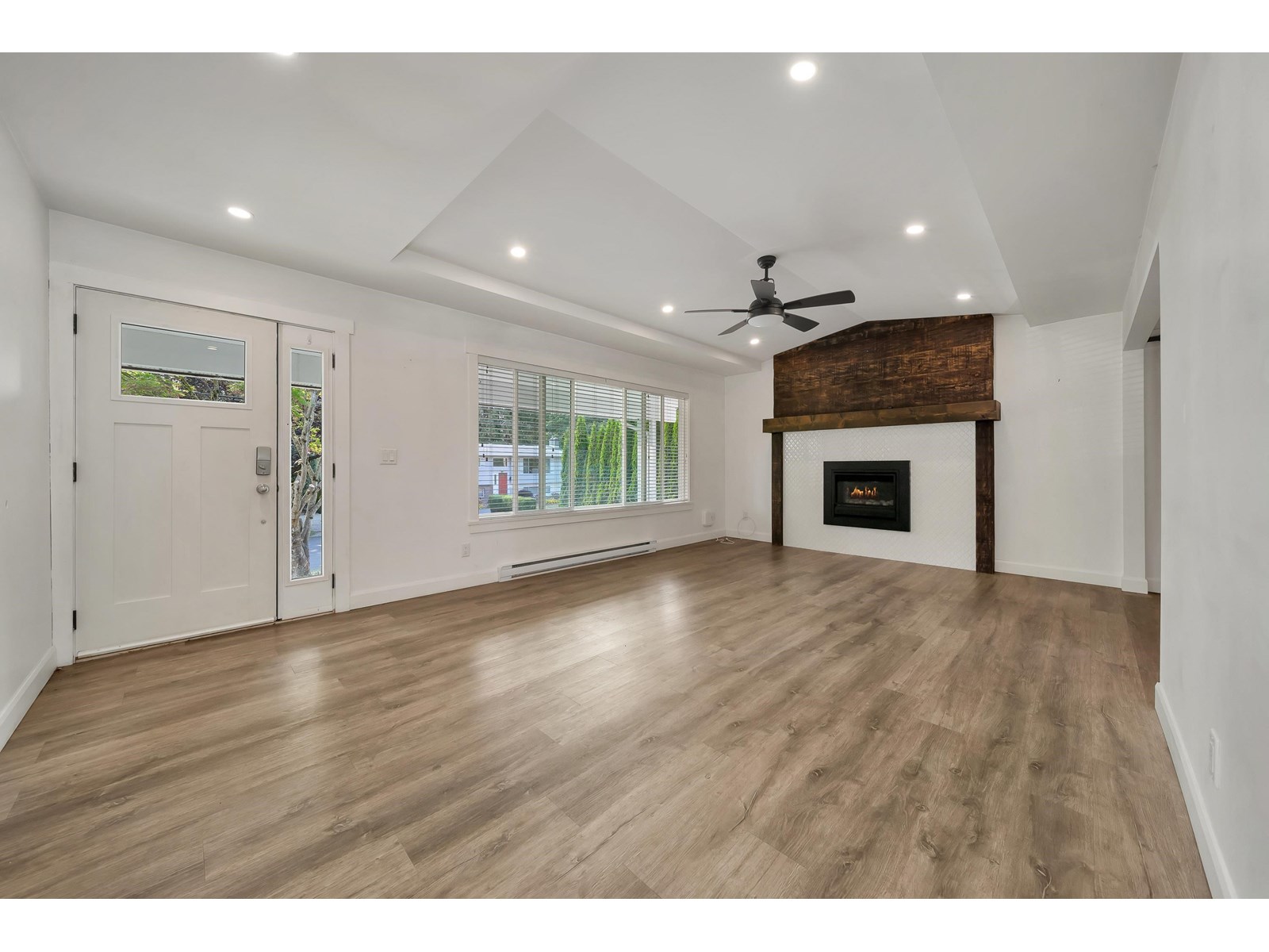Photo 5 of 2152 Maywood Court, Abbotsford BC