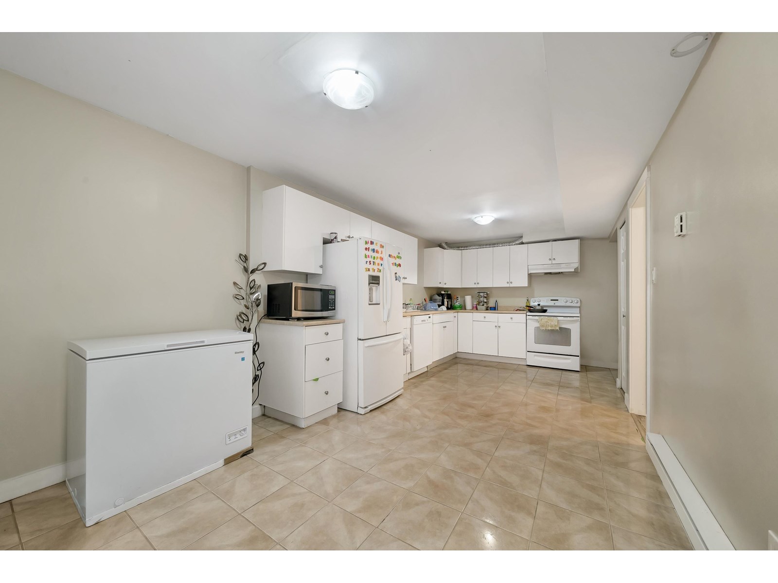 Photo 16 of 2152 Maywood Court, Abbotsford BC
