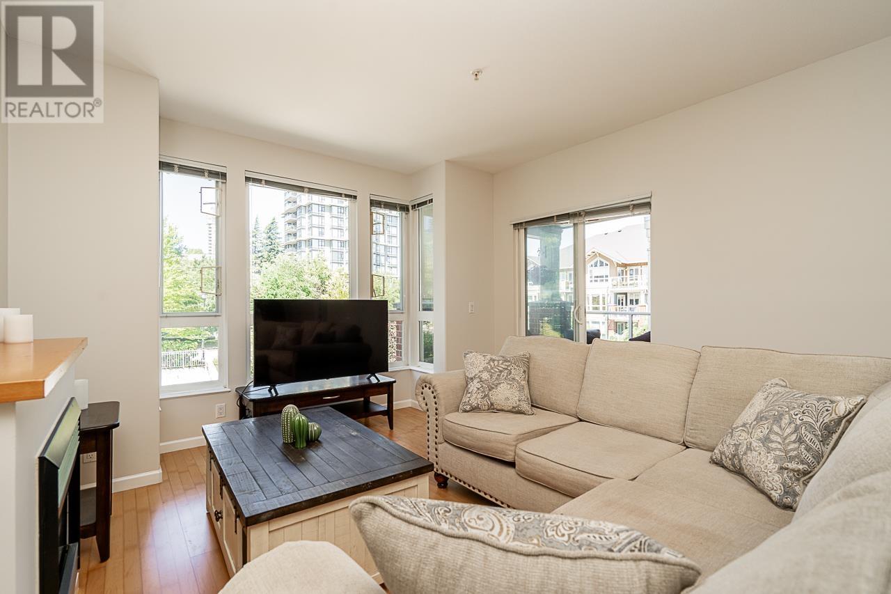 Photo 13 of 412 14 E Royal Avenue, New Westminster BC